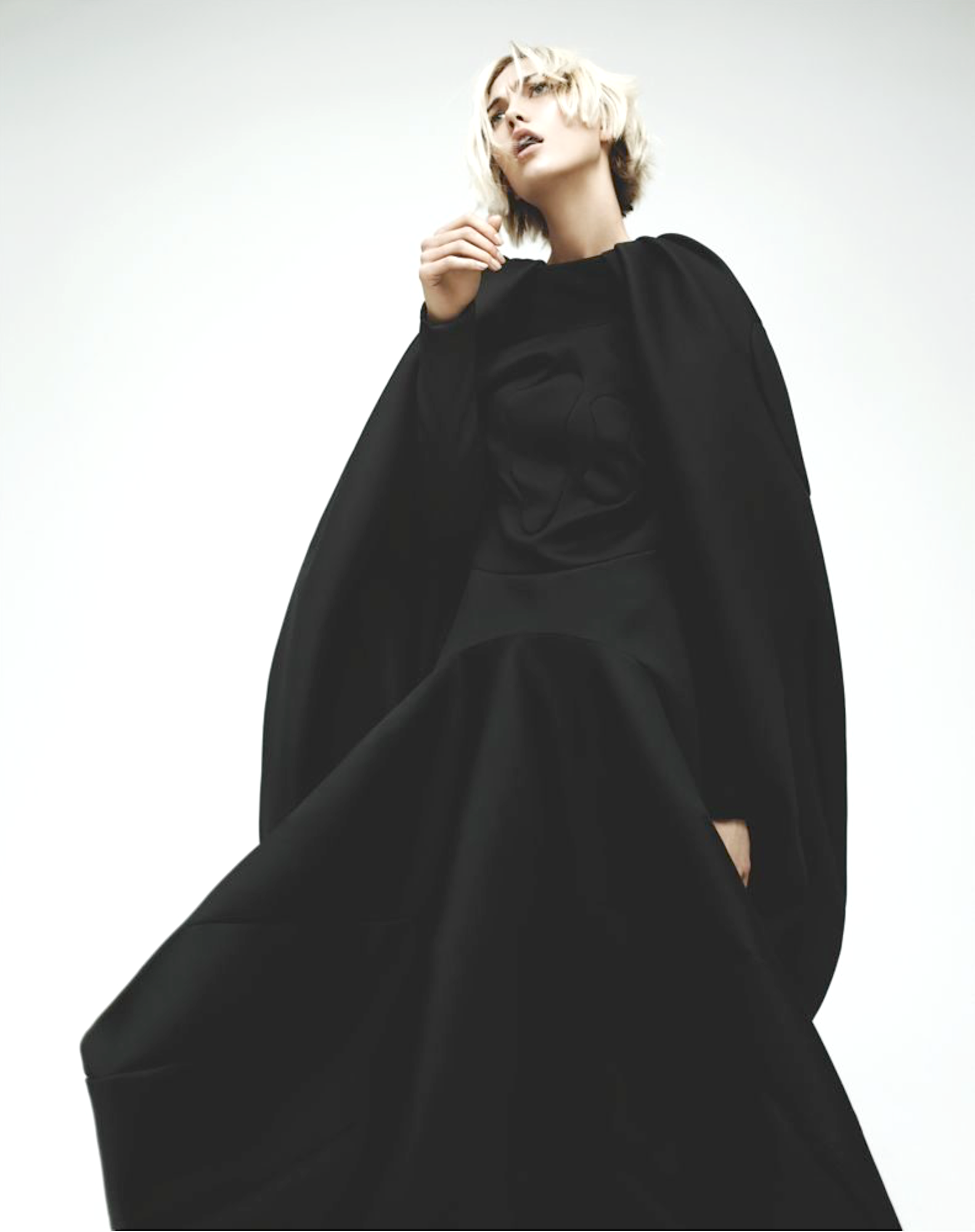 Karlie-Kloss-by-Gregory-Harris-Interview-September-2013-5.png