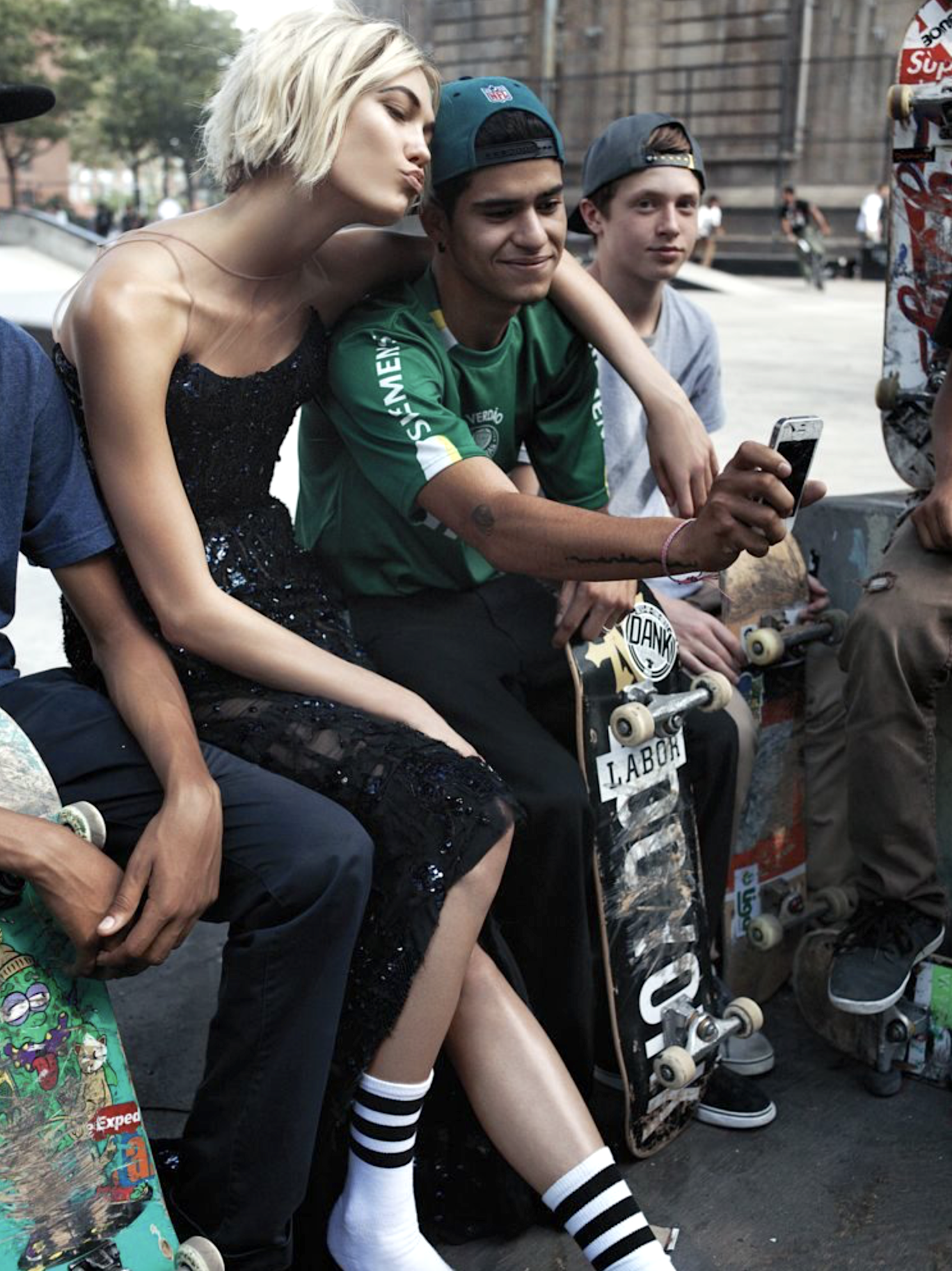 Karlie-Kloss-by-Gregory-Harris-Interview-September-2013-12.png