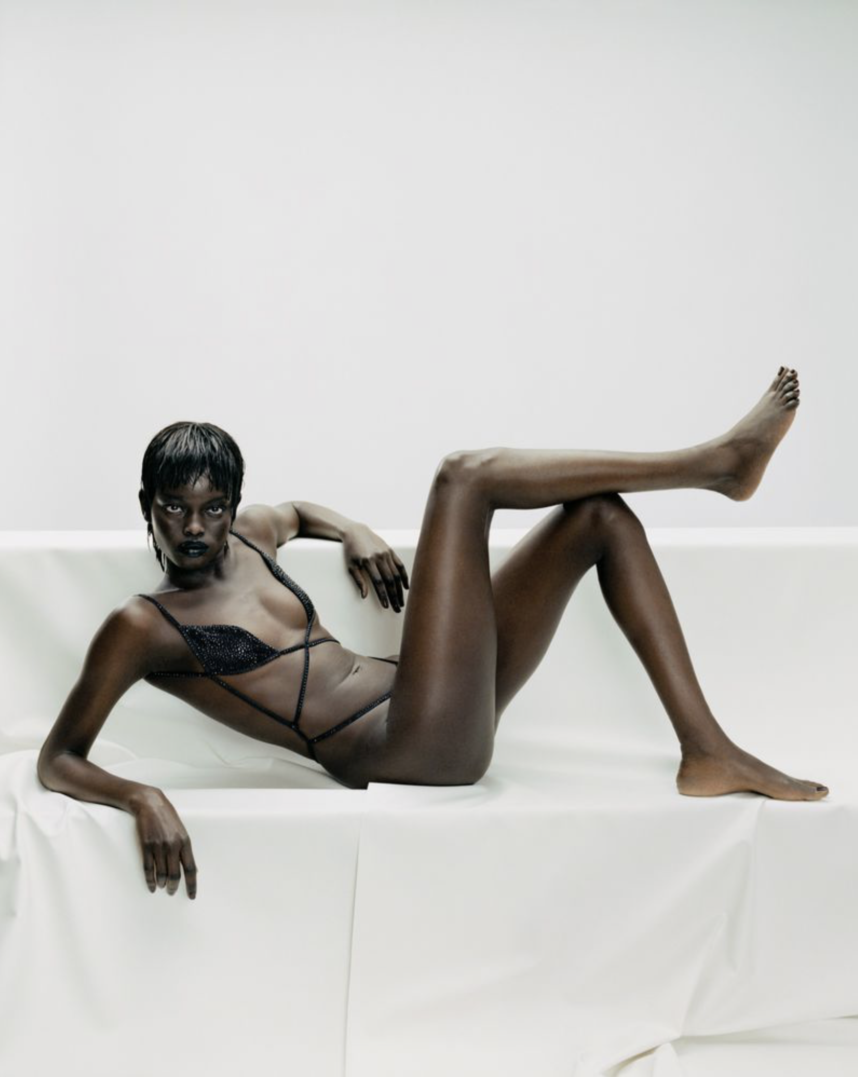 Athiec-Geng-by-Lucrezia-Ganazzoli-Harpers-Bazaar-Italia-February-2025-10.png