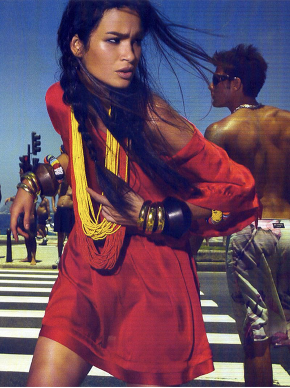 Carol-Ribeiro-by-Jacques-Dequeker-Vogue-Brasil-April-2005-5.png