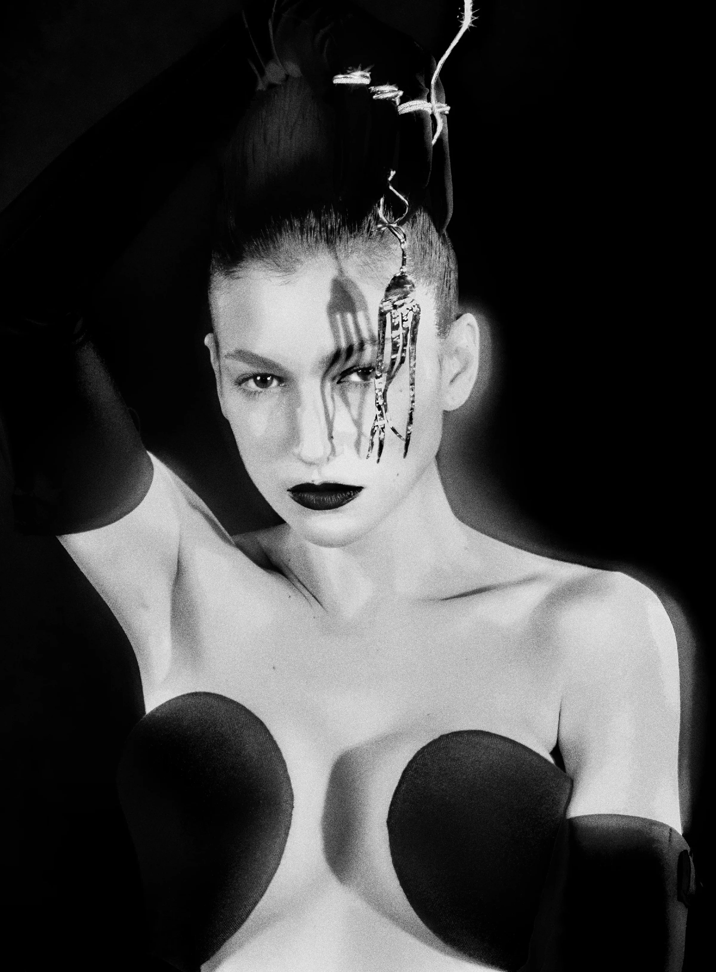 U-Ursula-Corbero-by-Elizaveta-Porodina-Vogue-Spain-May-2025-12.jpeg