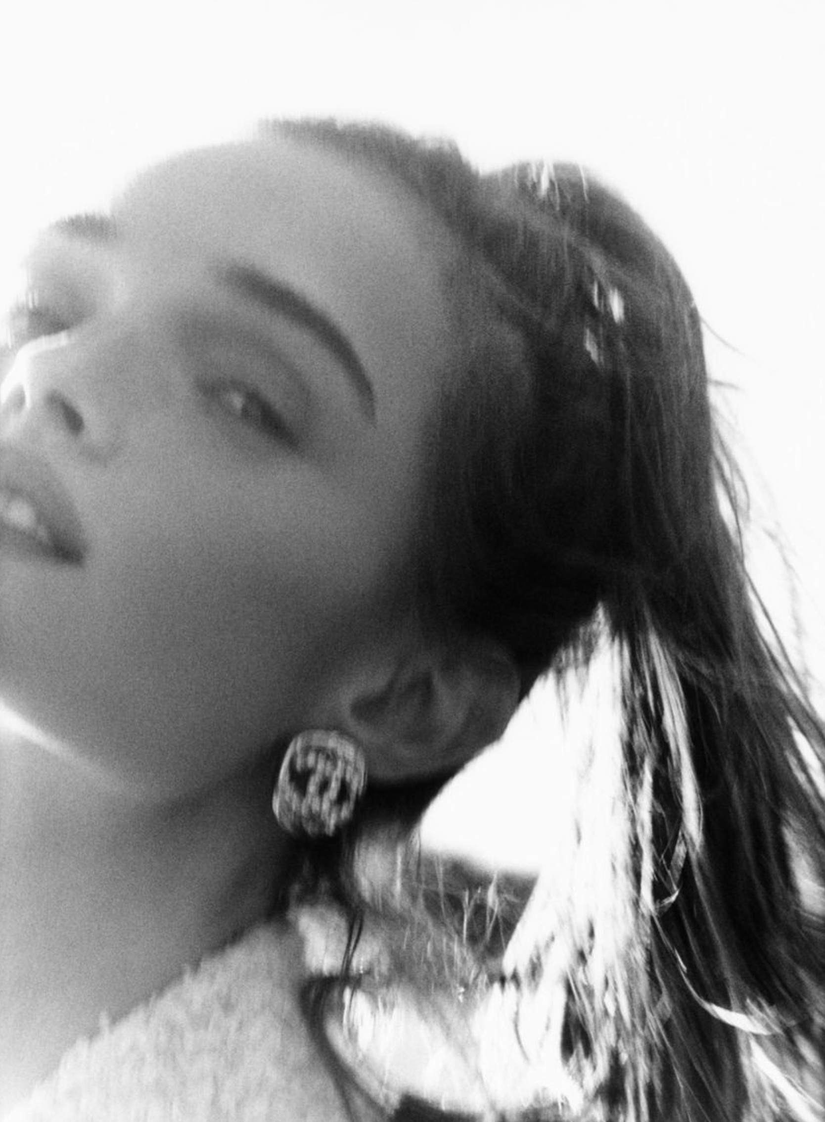 Lulu-Tenney-Chanel-for-Pop-April-2025-15.png