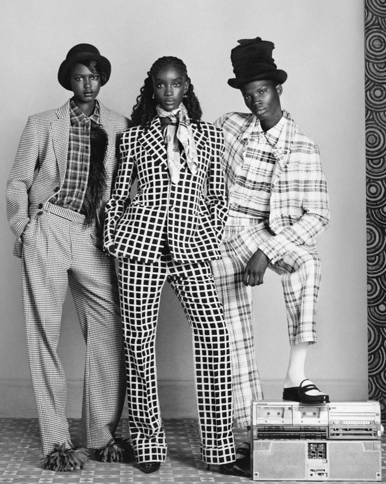 Dandy-Ladies-by-Malick-Bodian-Vogue-US-May-2025-2.png