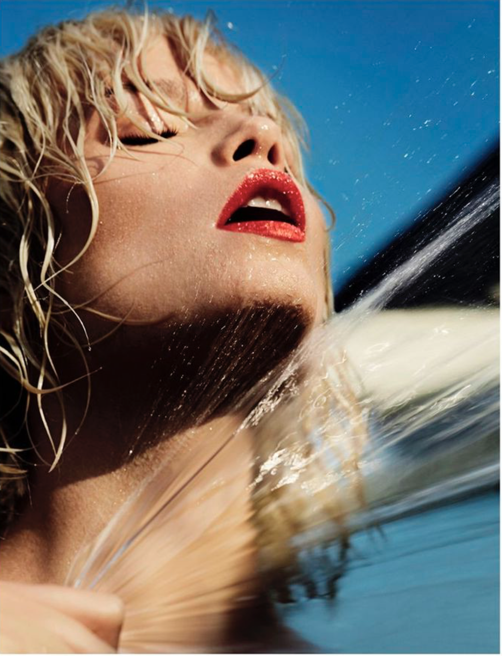 Natasha-Poly-by-Txema-Yeste-Vogue-Russia-June-2025-2.png