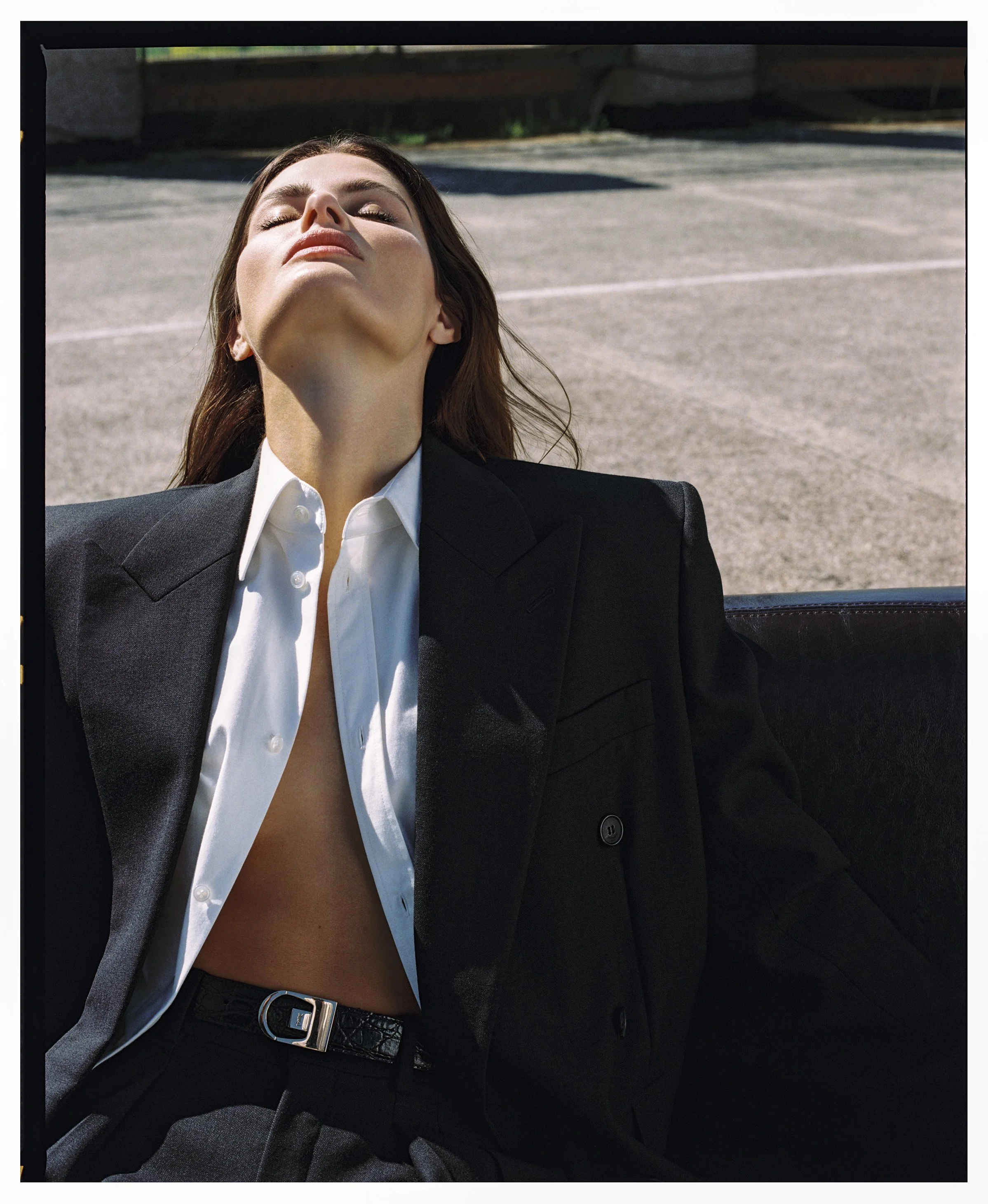 Isabeli-Fontana-by-JUANKR-for N umero-Netherlands-Aurora-Issue-May-2025-23.jpg