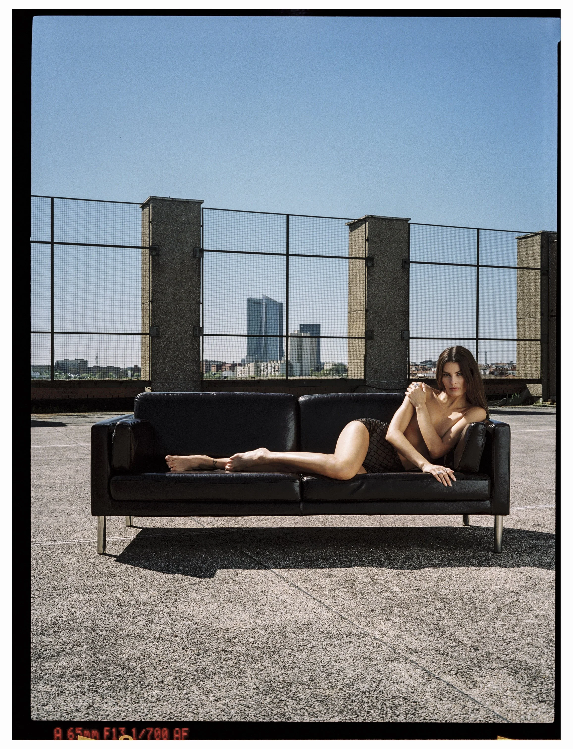 Isabeli-Fontana-by-JUANKR-for N umero-Netherlands-Aurora-Issue-May-2025-28.jpg