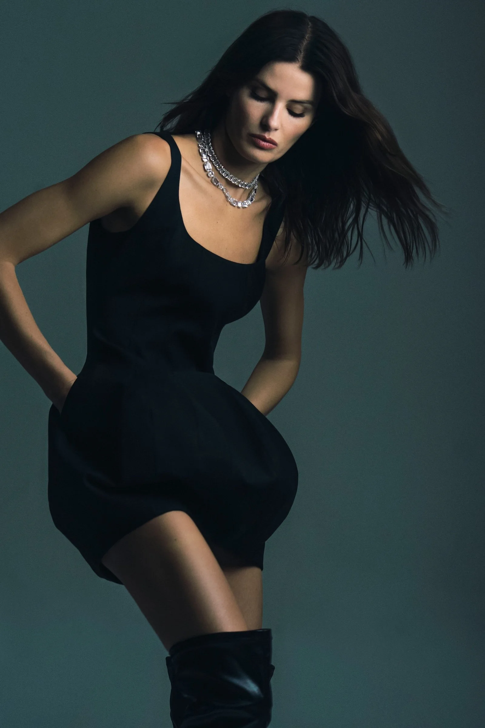 Isabeli-Fontana-by-JUANKR-for N umero-Netherlands-Aurora-Issue-May-2025-40.jpg
