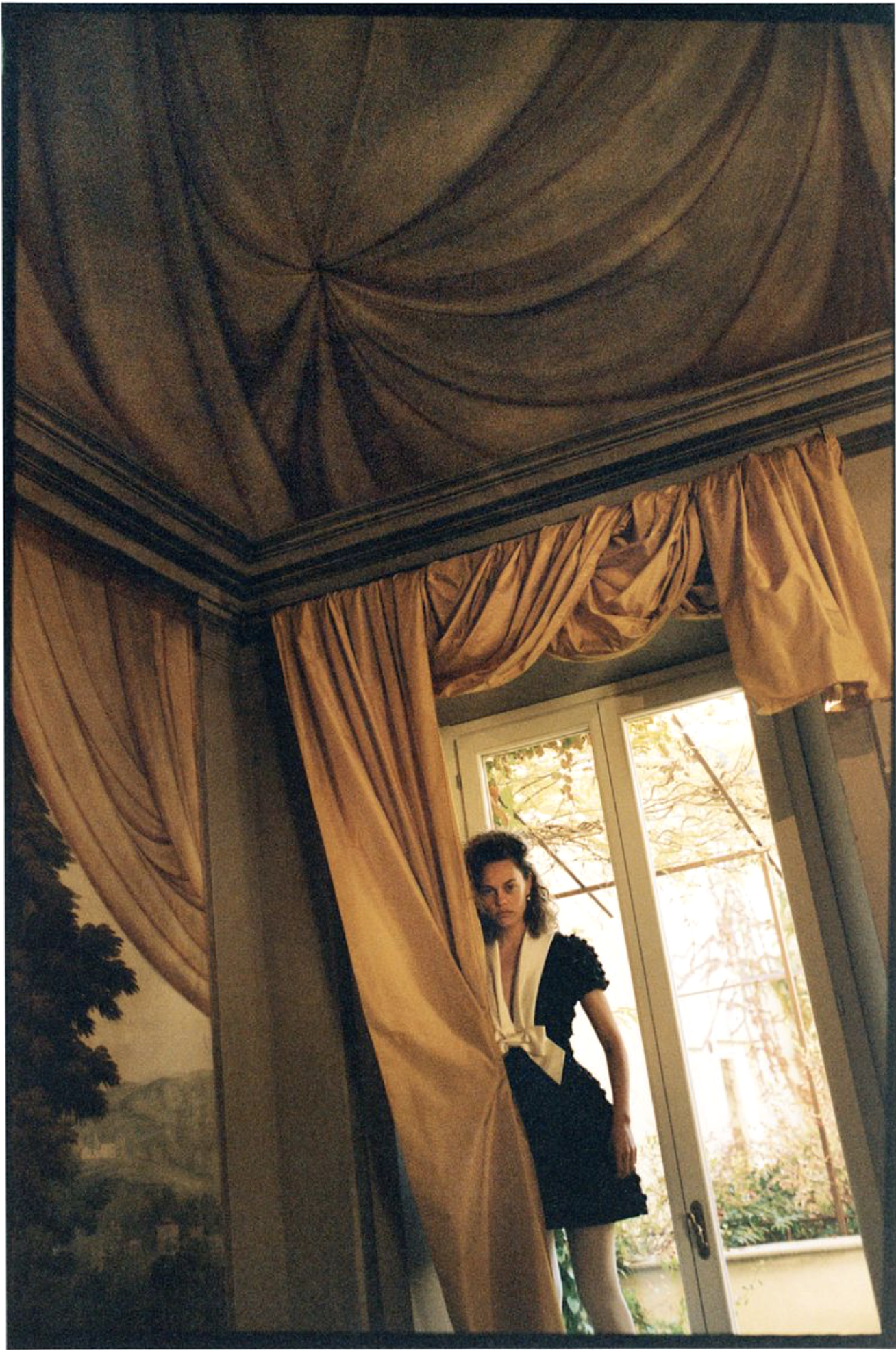 Gemma-Janes-by-Tom-Craig-for-Vogue-Poland-March-2025-5.png