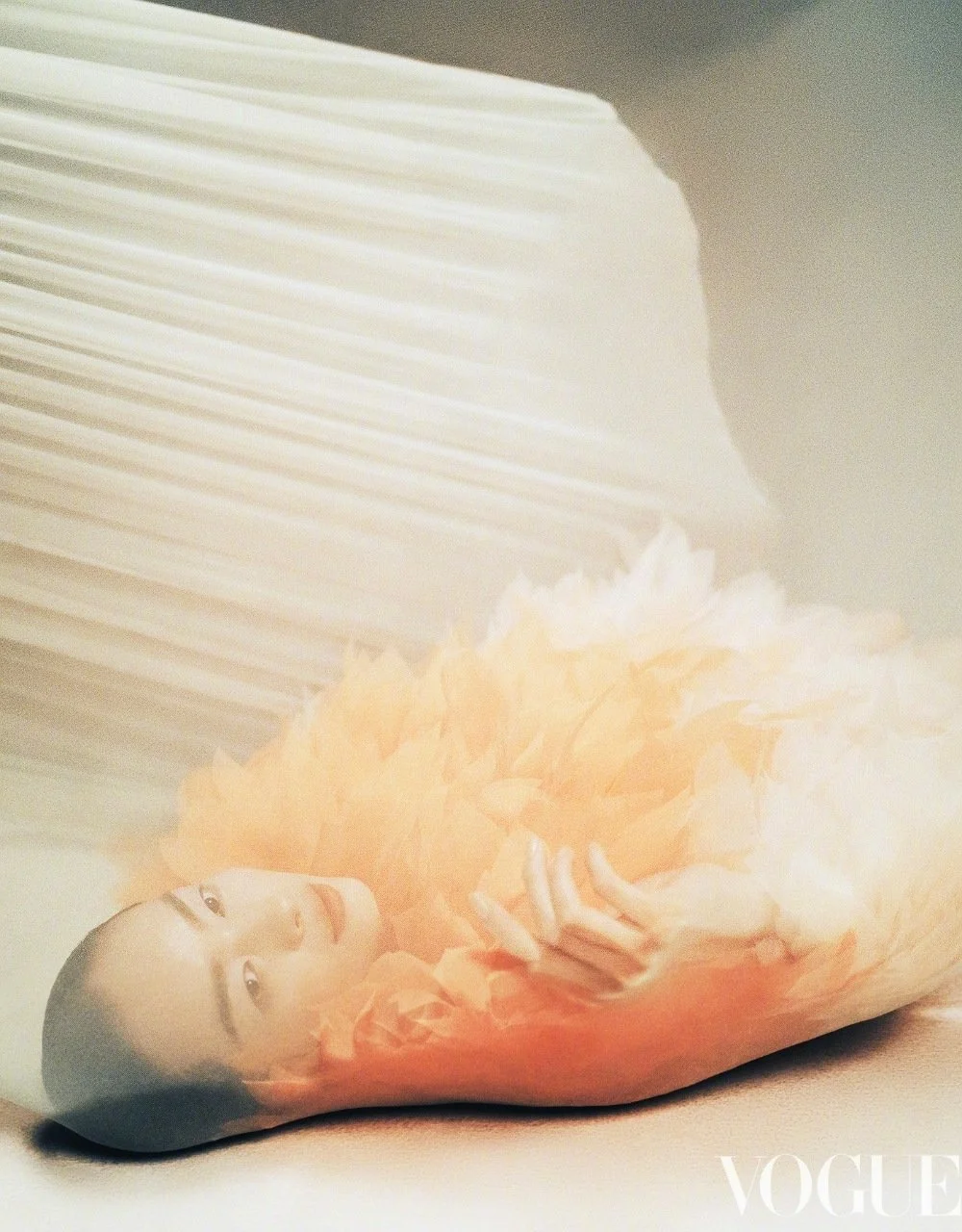 FeiFei-Sun-by-Zhong-Lin-Vogue-China-May-2025-20.jpg