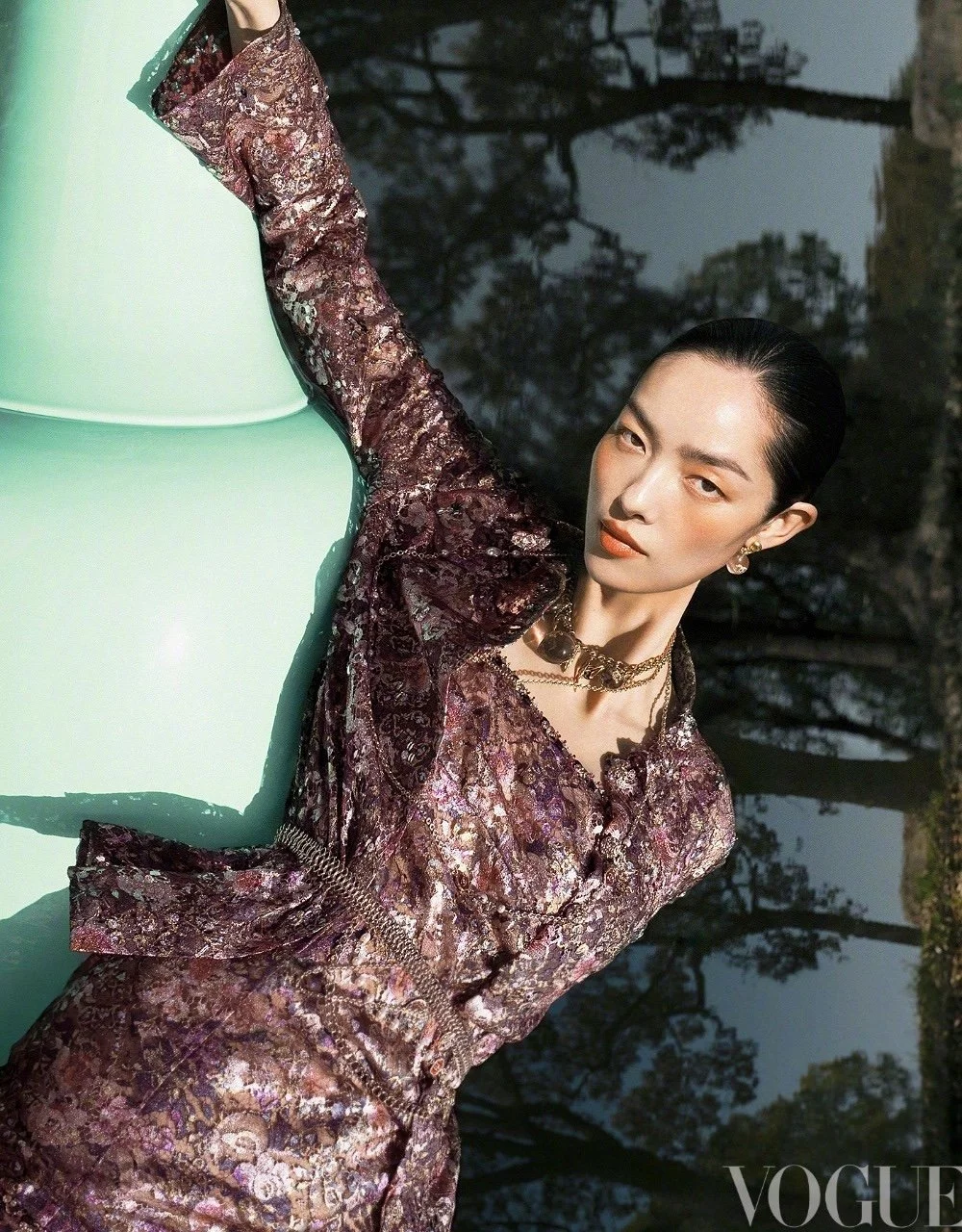 FeiFei-Sun-by-Zhong-Lin-Vogue-China-May-2025-21.jpg