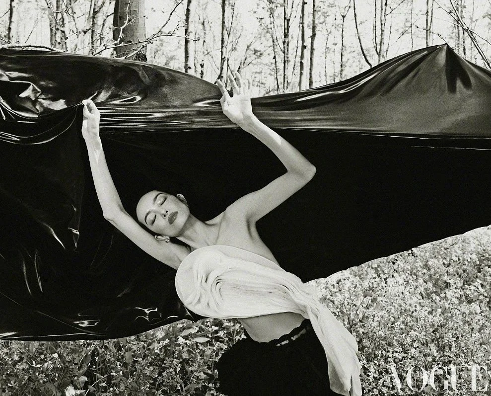 FeiFei-Sun-by-Zhong-Lin-Vogue-China-May-2025-23.jpg