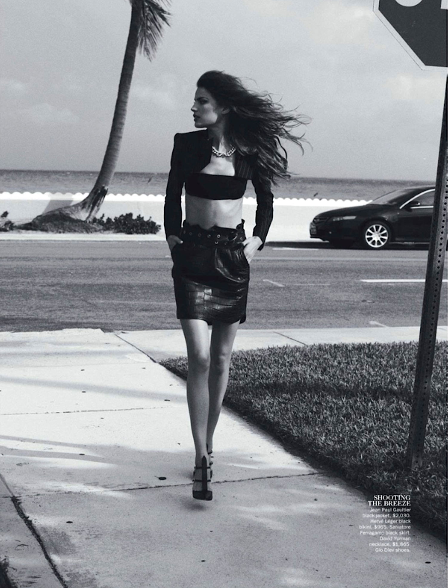 Cameron-Russell-by-Benny-Horne-Vogue-Australia-February-2013-4.png