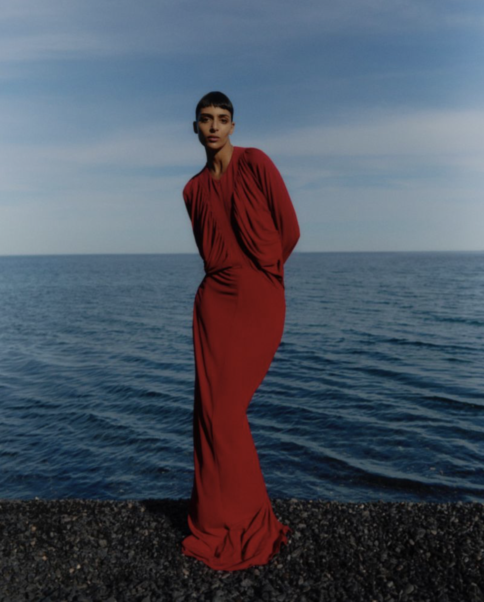 Nora-Attal-Simple-Narratives--Vogue-Greece-July-2025-by-Hordur-Ingason-5.png