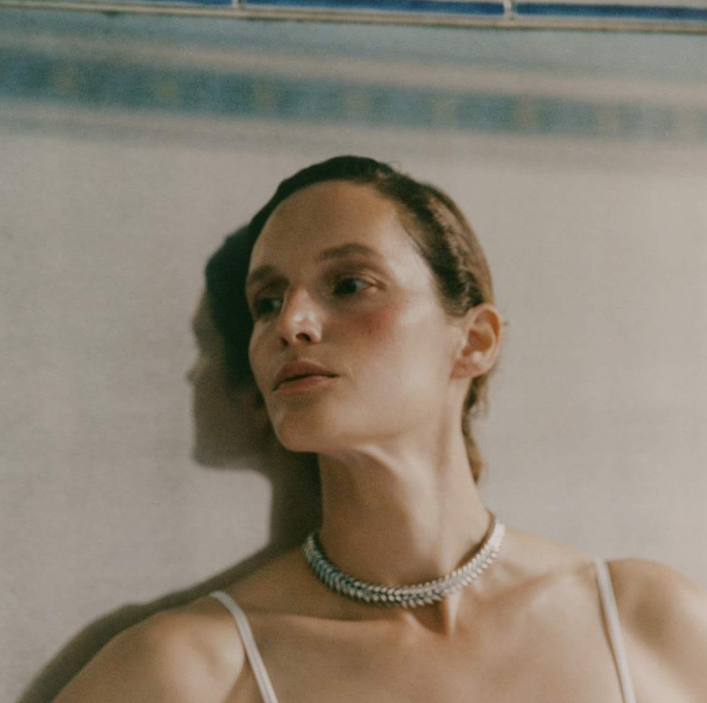 Vivien-Solari-by-Ina-Levy-Vogue-Poland-July-August-2025-22.png