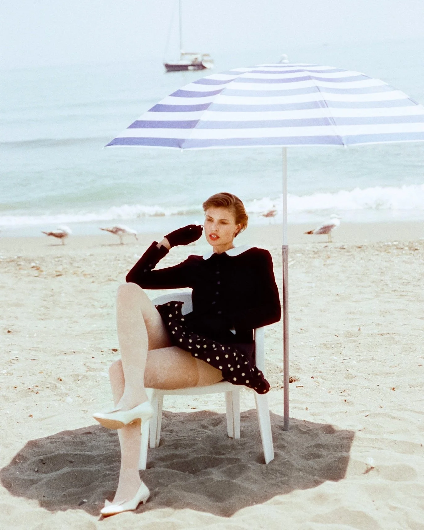 Bibi-Breslin-by-Julia-Noni-Vogue-Spain-August-2025-5.jpg