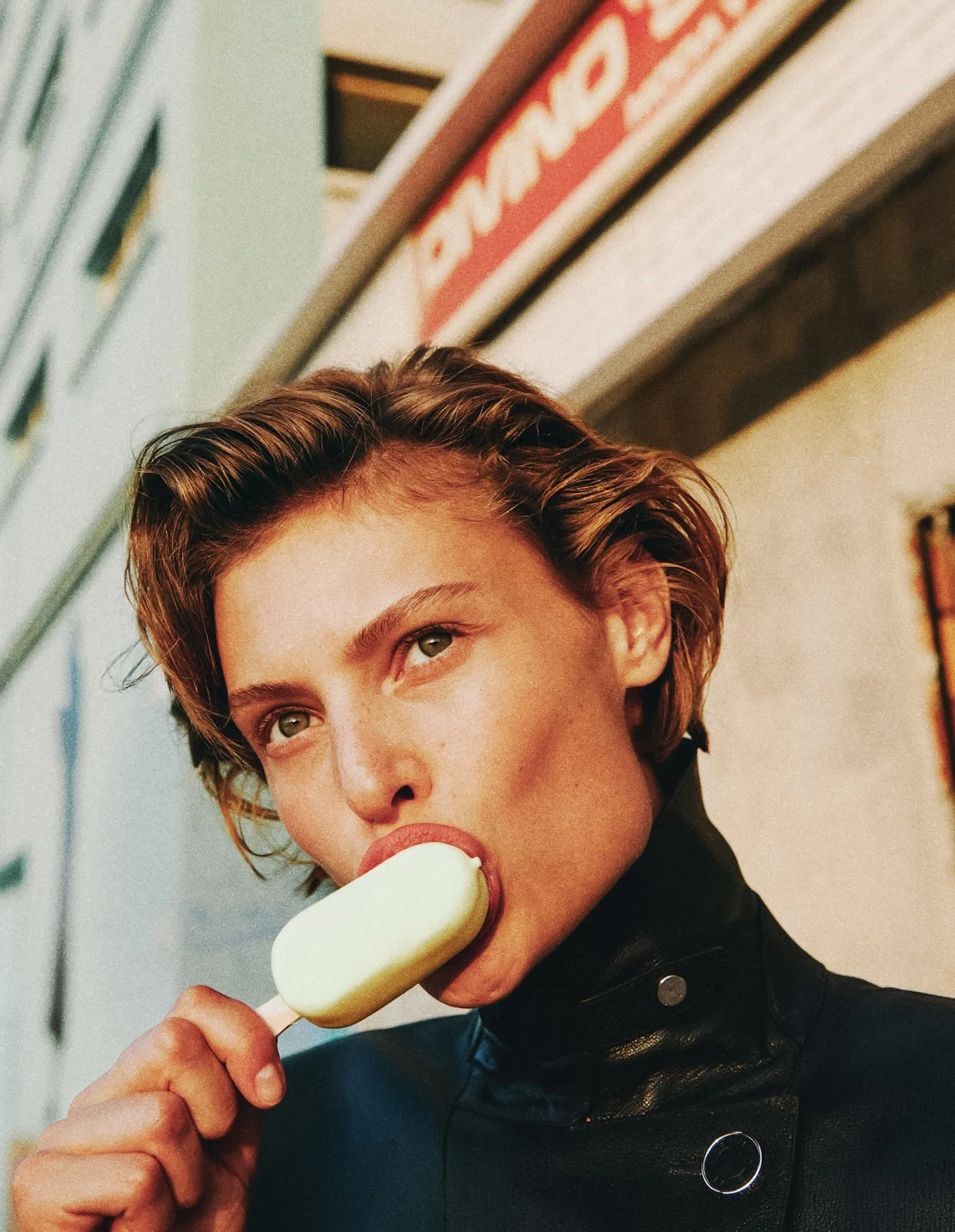 Bibi-Breslin-by-Julia-Noni-Vogue-Spain-August-2025-13.jpg