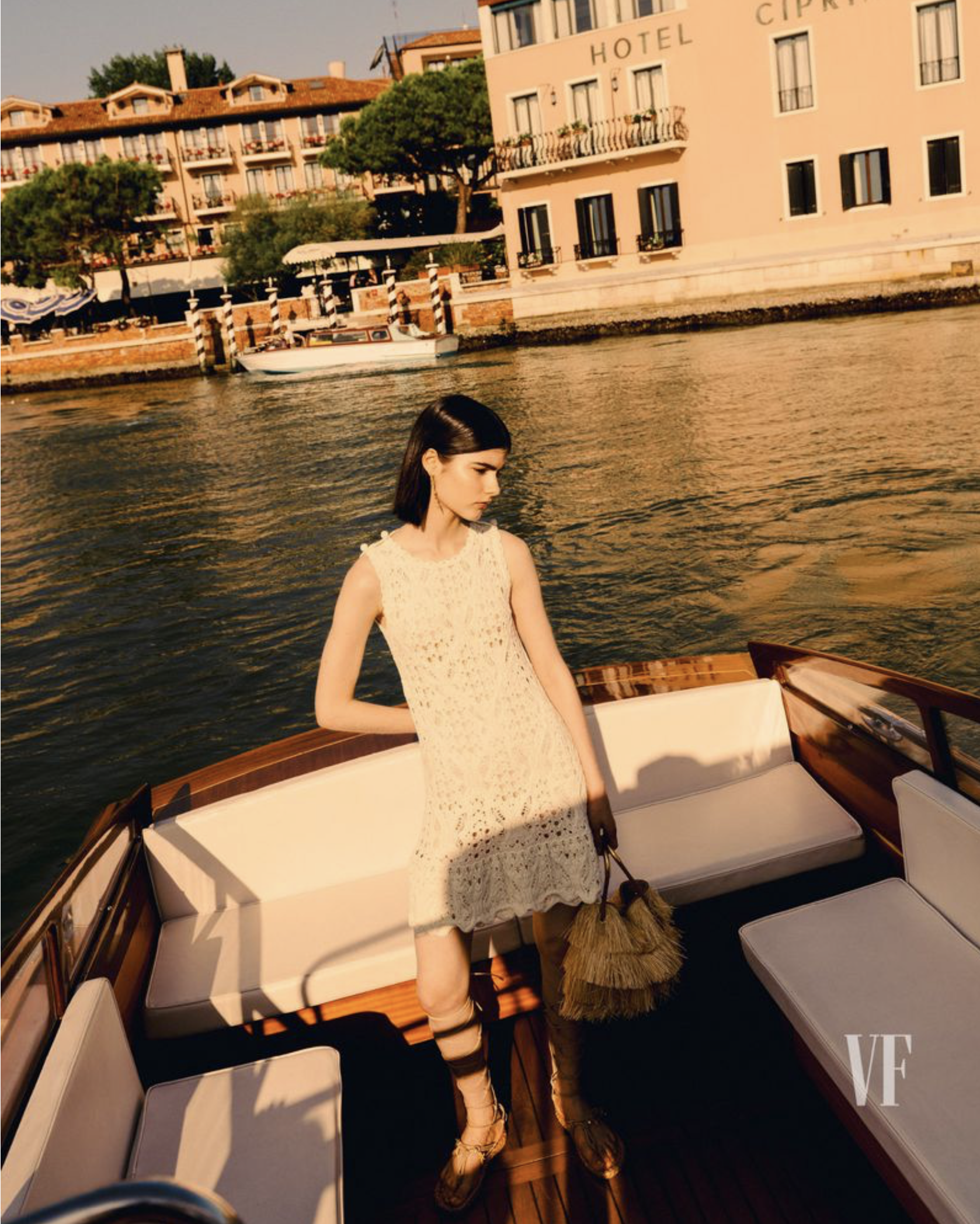 Alyosi-S-by-Noemi-Ottila-Sazabo-Vanity-Fair-Italia-July-2023-4.png