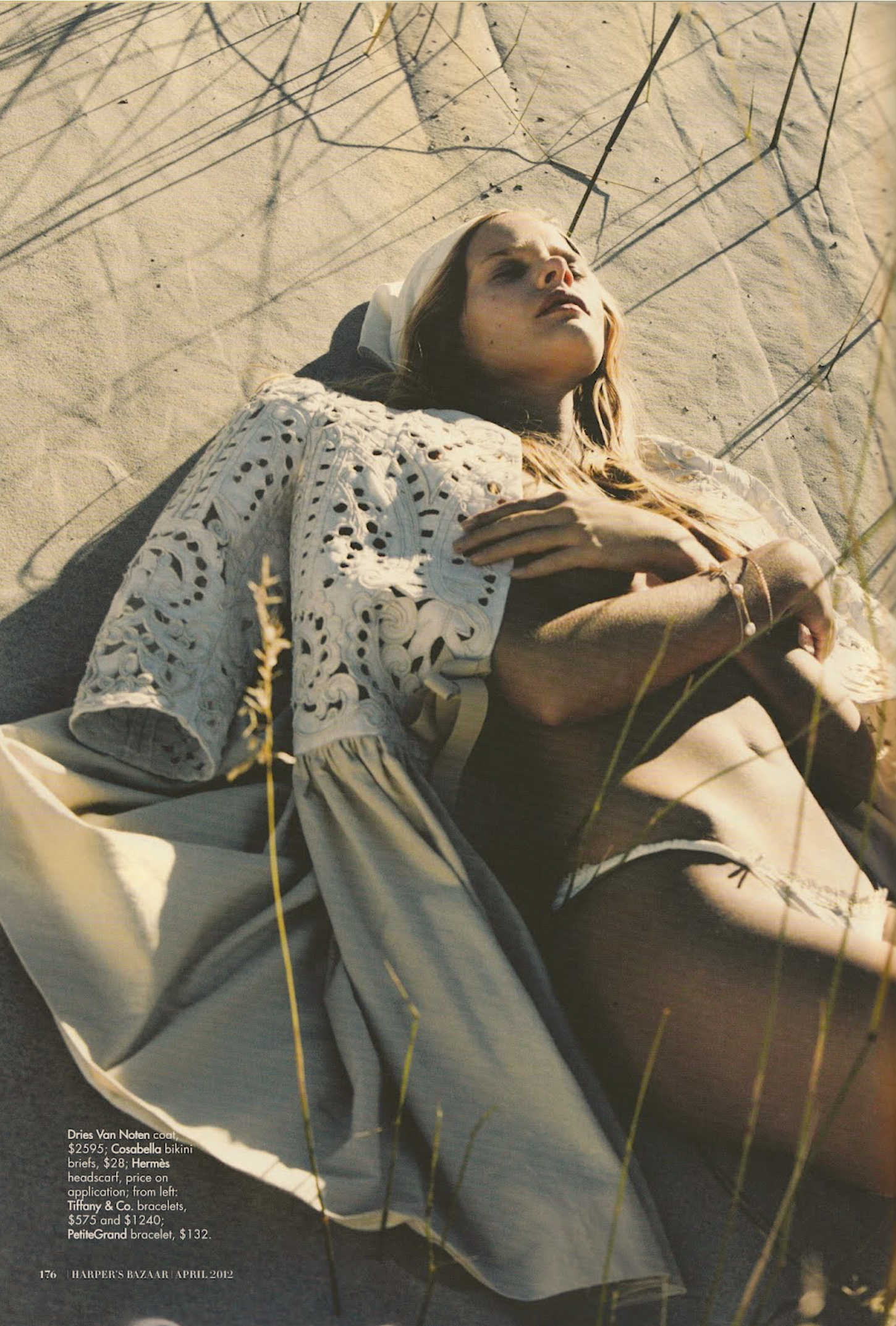 Marloes-Horst-by-Will-Davidson-for-Harper's-Bazaar-Australia-April-2012-9.png