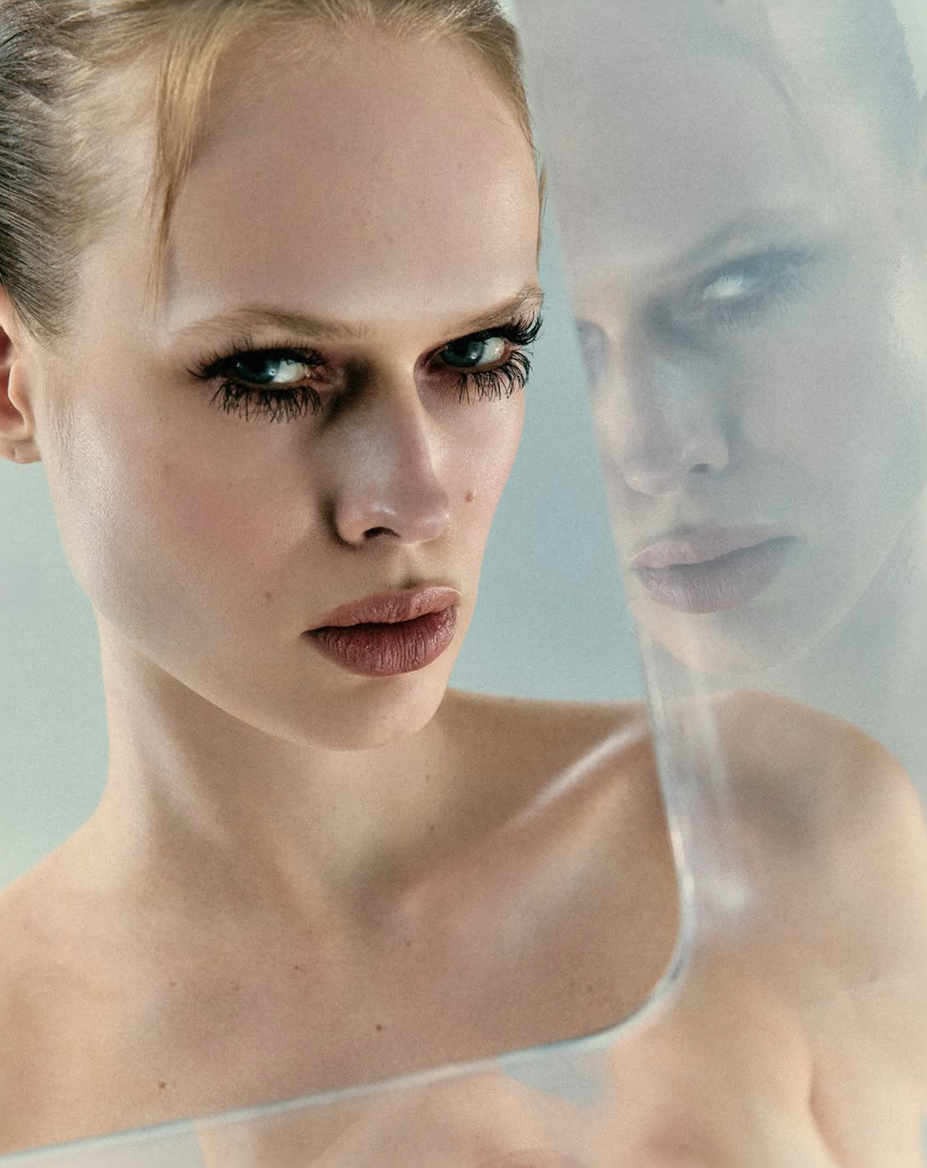 Illuze-by-Per-Appelgren-Vogue-Czech-August-2025-19.png
