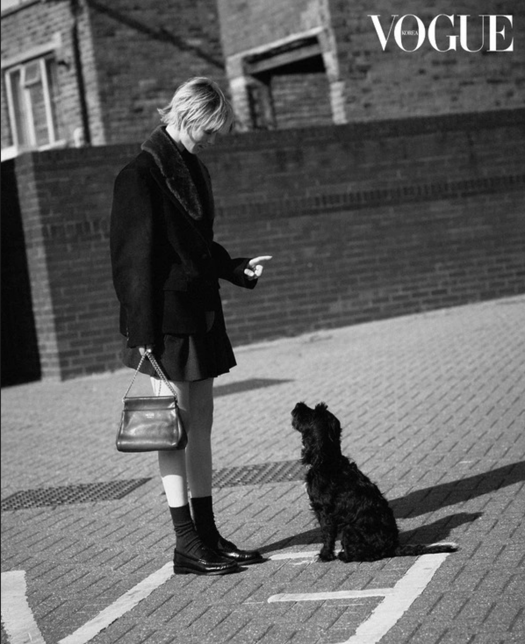 Edie-Campbell-by-Sean-Seng-Vogue-Korea-September-2025-5.png