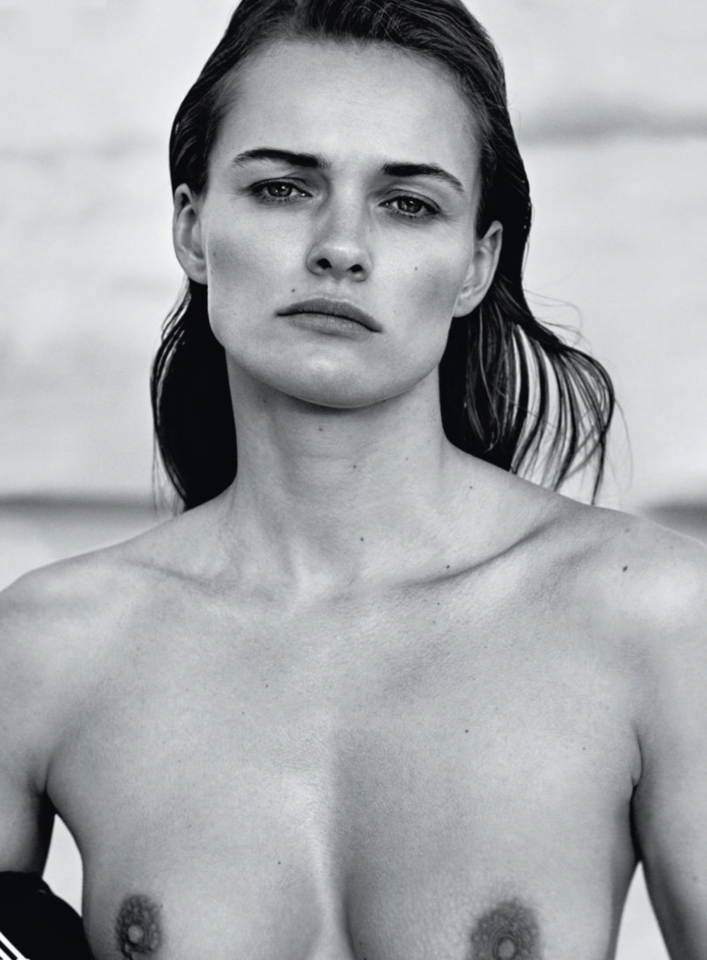 Edita-Vilkeviciute-by-Collier-Schorr-for-Flair-17-May-2015-12.png