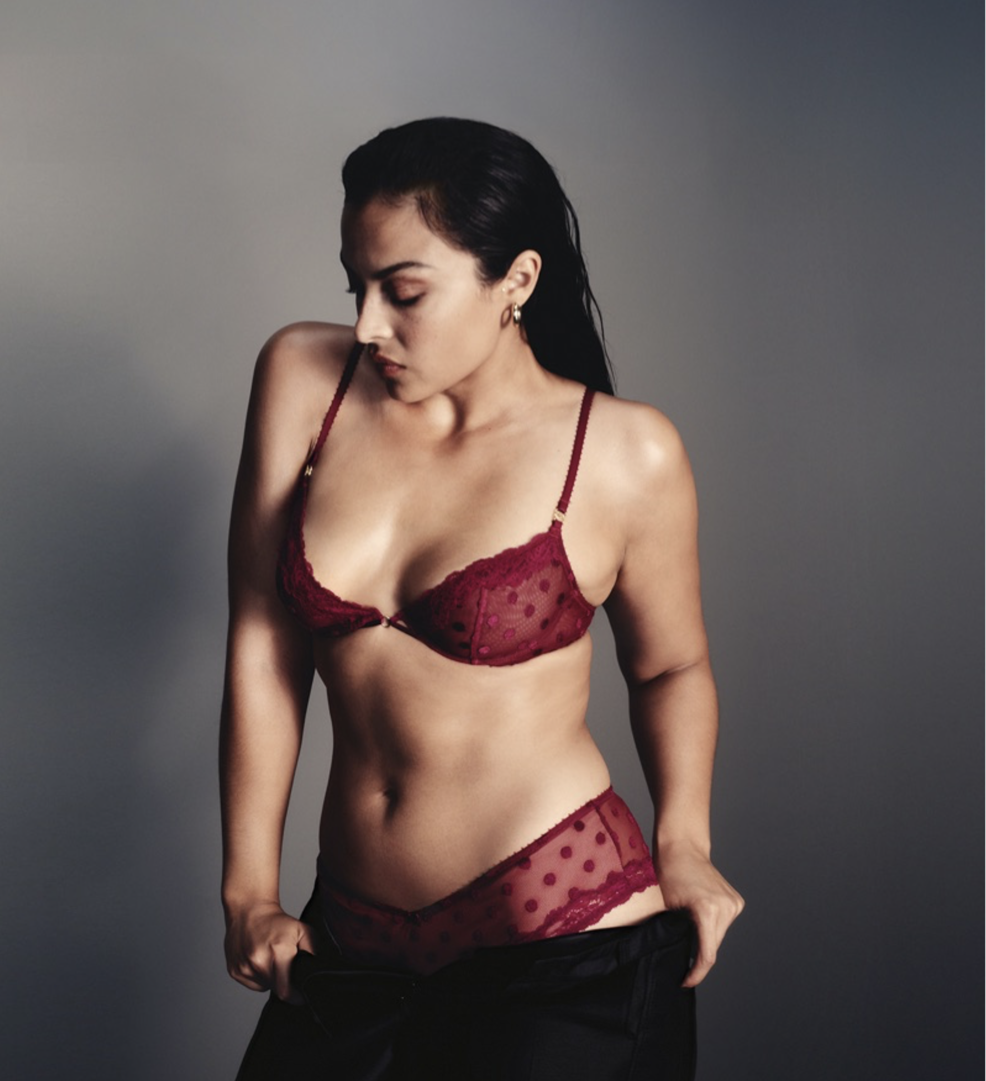 Victoria's-Secret-Very-Sexy-Fall-2025-Campaign-by-Yulia-Gorbachenko-1.png