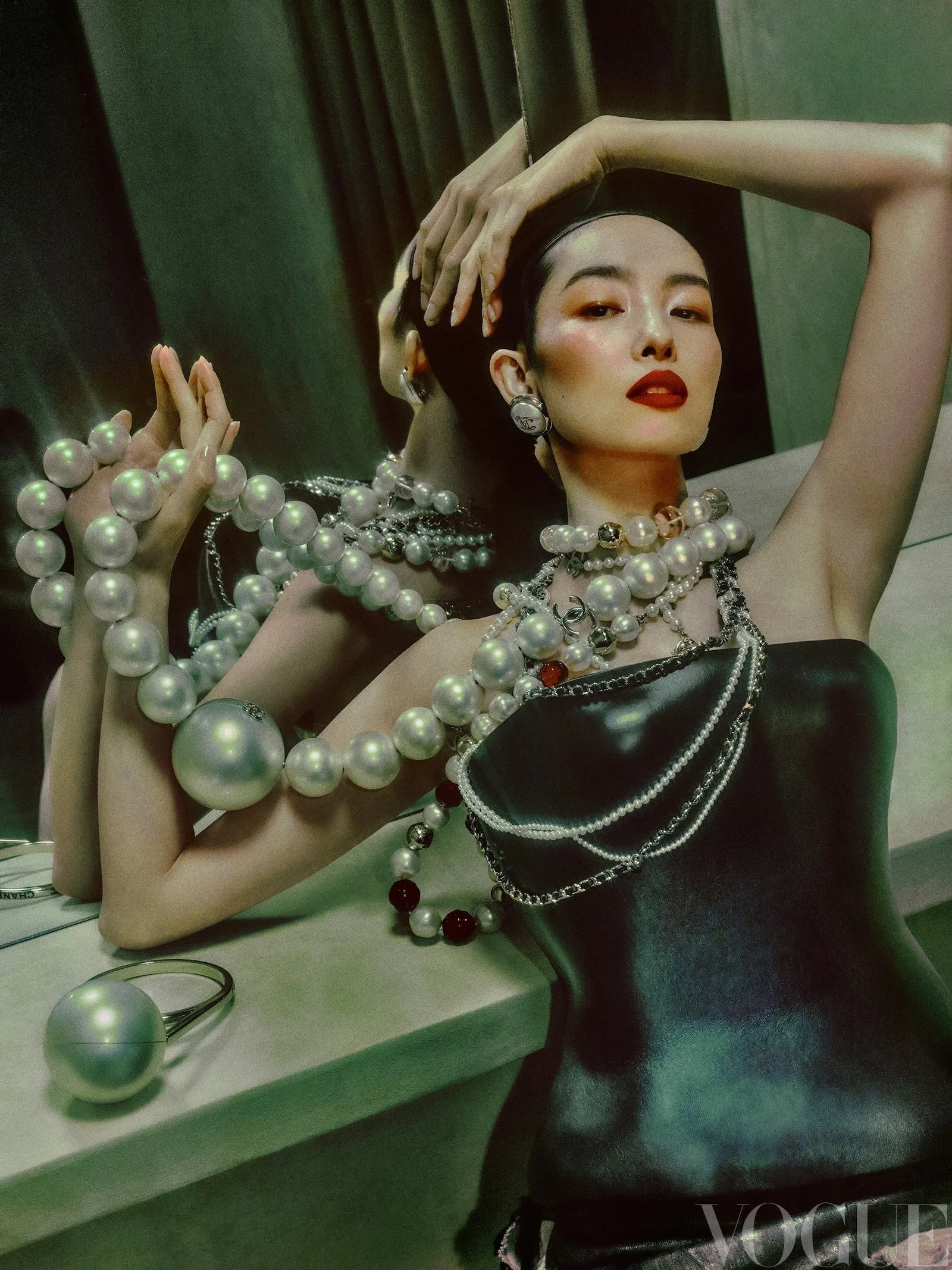 Vogue-China-September-2025-by-Elizaveta-Porodina-3.jpg