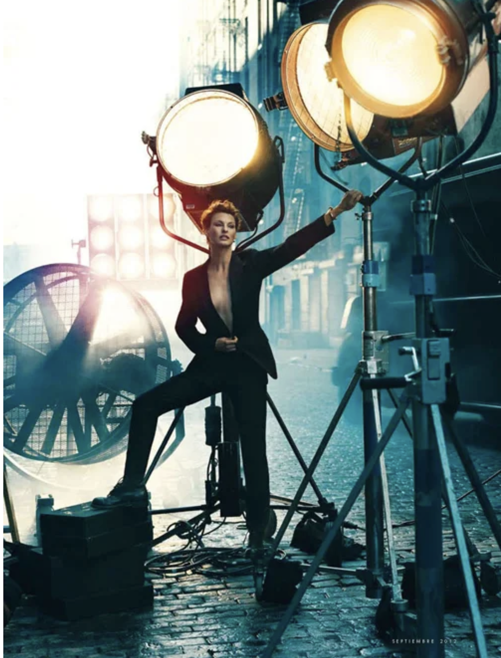 Linda-Evangetista-by-Norman-Jean-Roy-Vanity-Fair-Spain-September-2012-2.png