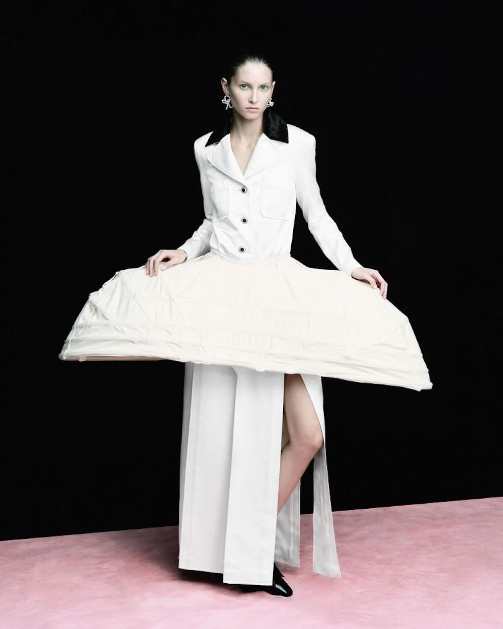 Claudia-Campana-by-Bohdan-Bphdanov-Vogue-Poland-September-4.jpeg