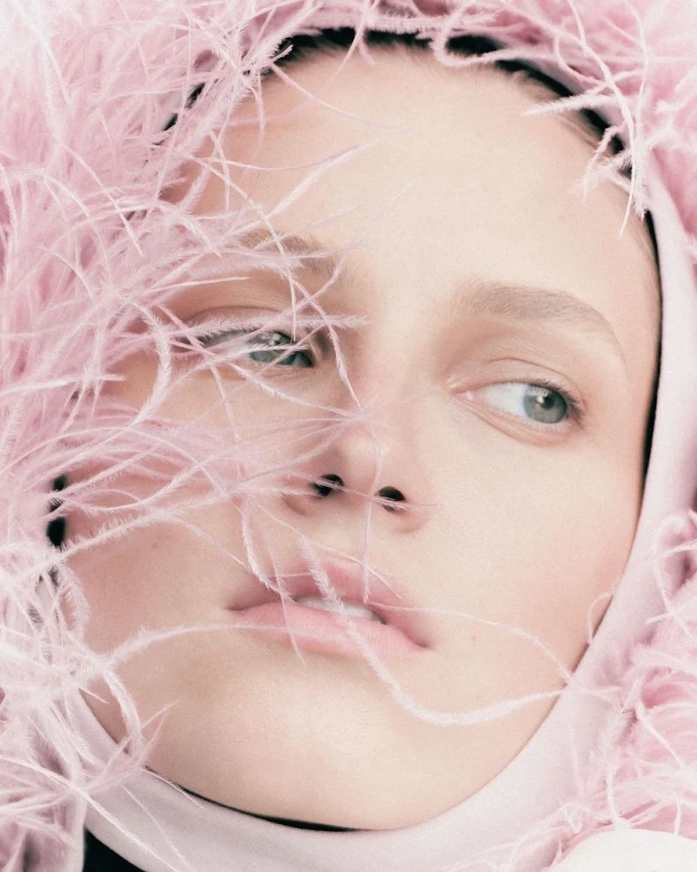 Claudia-Campana-by-Bohdan-Bphdanov-Vogue-Poland-September-6.jpeg