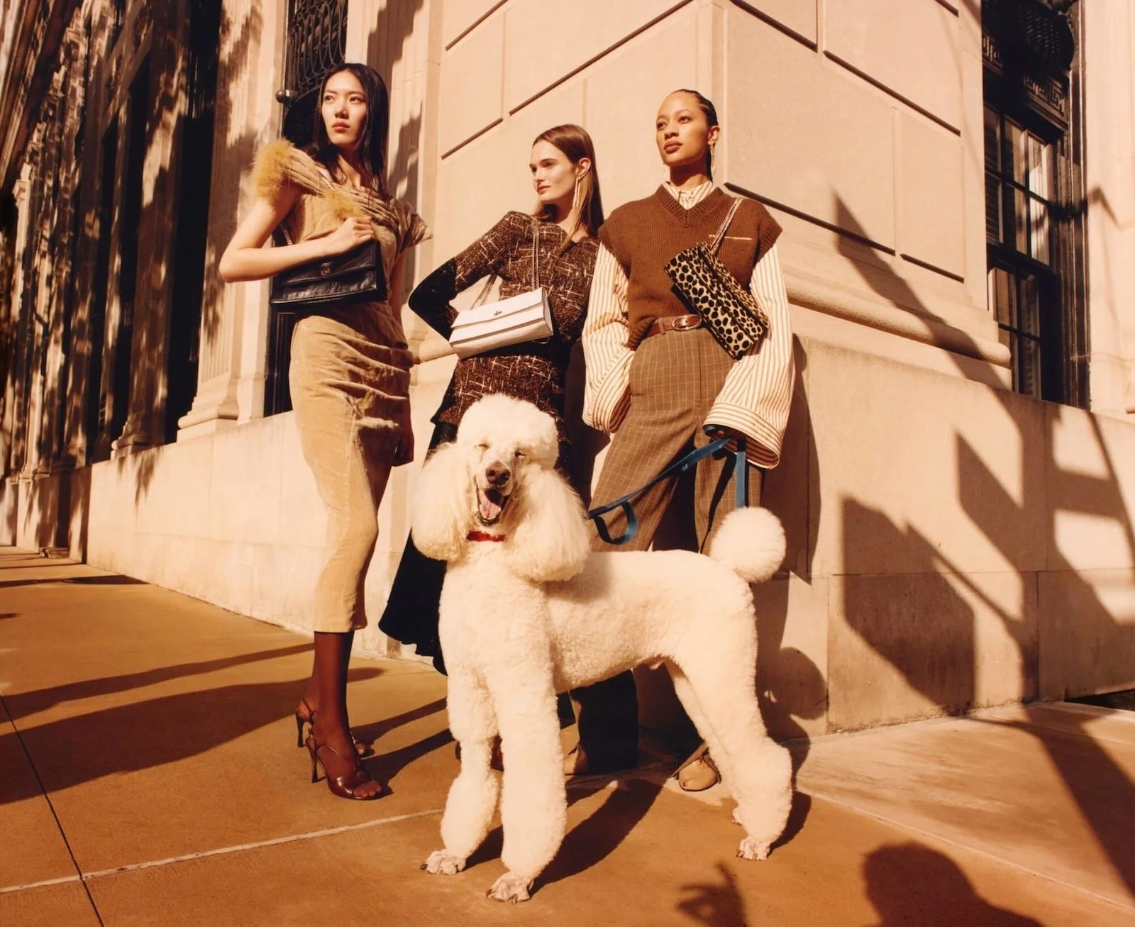 Tory-Burch-FW-2025-Campaign-by-Jamie-Hawkesworth-12.jpeg