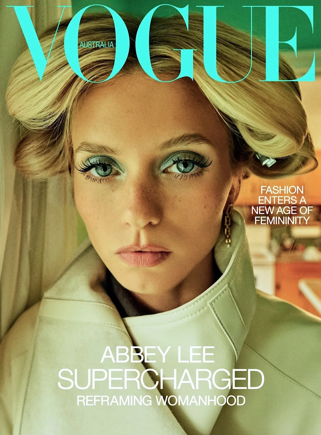 女性情報誌 Vogue Brasil Magazine January 2022 Actor, Activist Tais Araujo Covers Vogue Brazil by MAR+VIN
