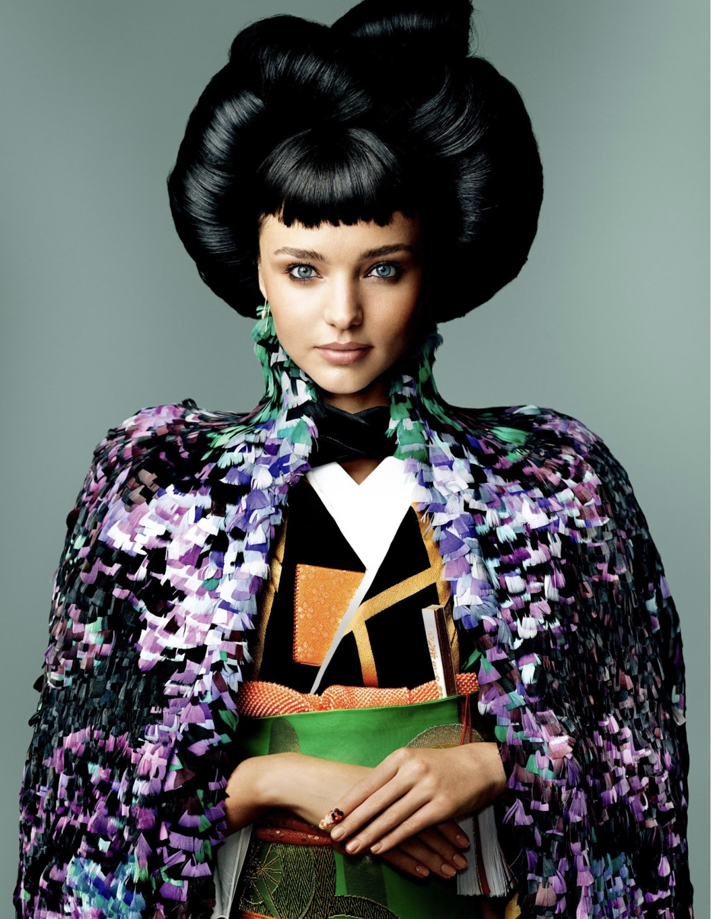 Miranda-Kerr-by-Mario-Testino-Vogue-Japan-November-2014-7.png