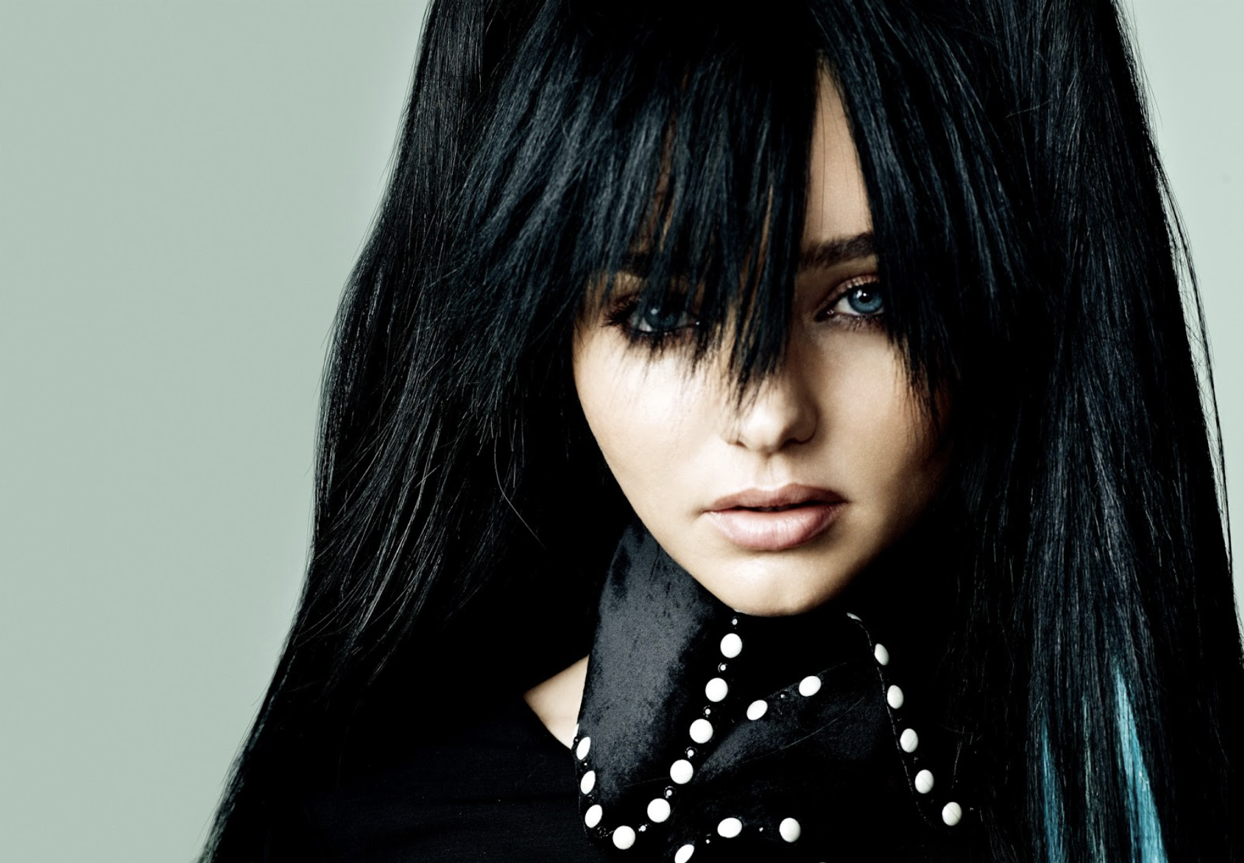 Miranda-Kerr-by-Mario-Testino-Vogue-Japan-November-2014-1.png