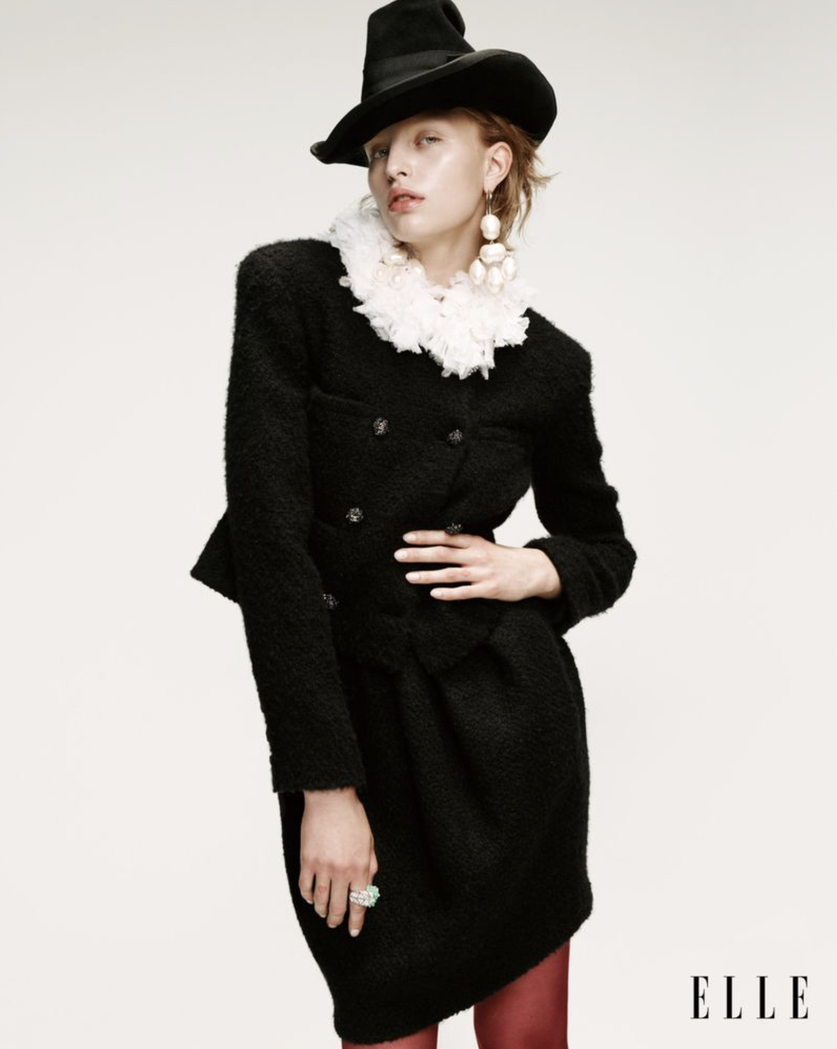 Karolina-Spakowski-by-Willy-Vanderperre-ELLE-US-September-2025-4.png