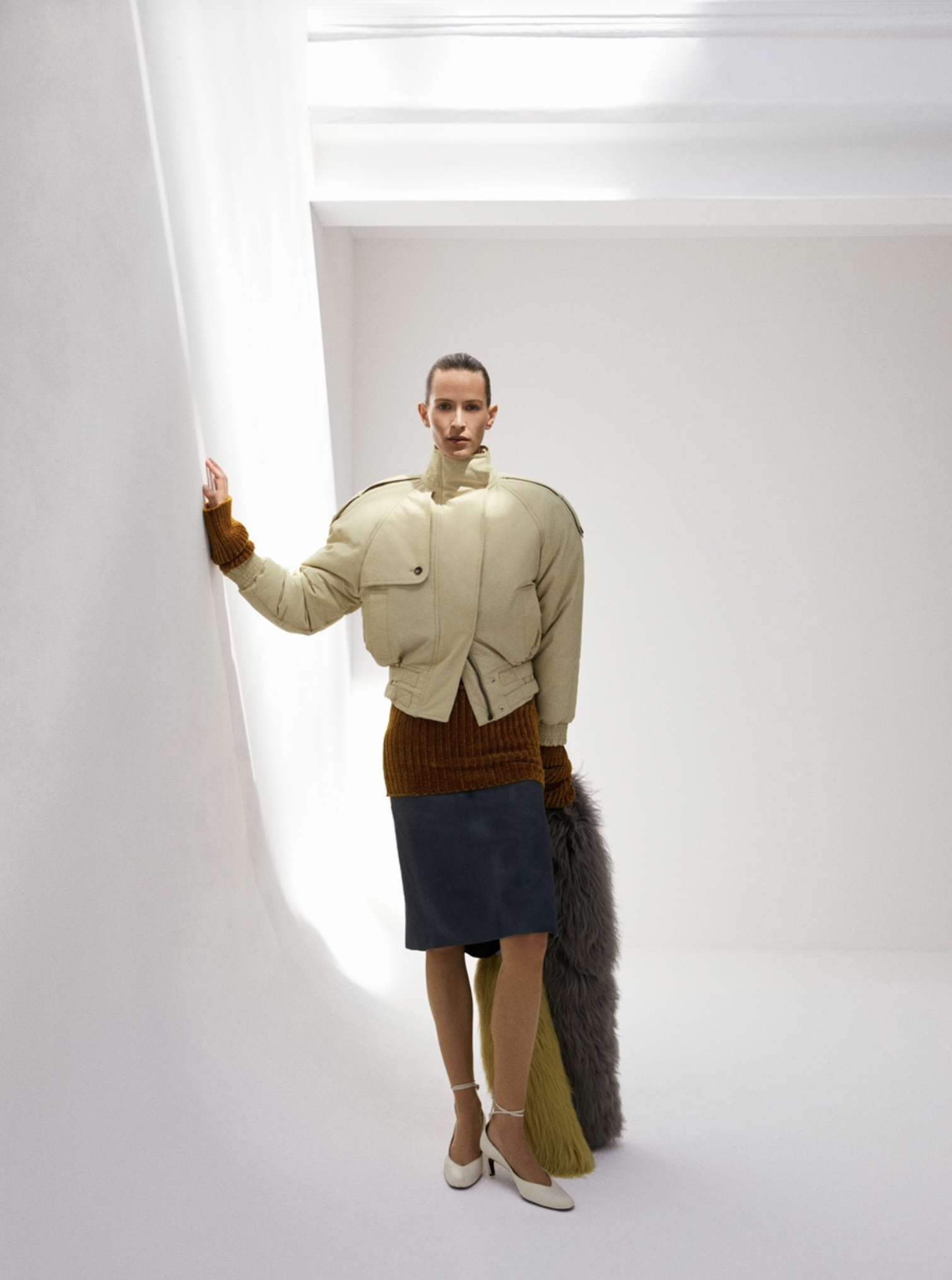 Jeanne-Cadieu-by-Louise-Maria-Thornfeldt-72-Magazine-Issue-1-14.png