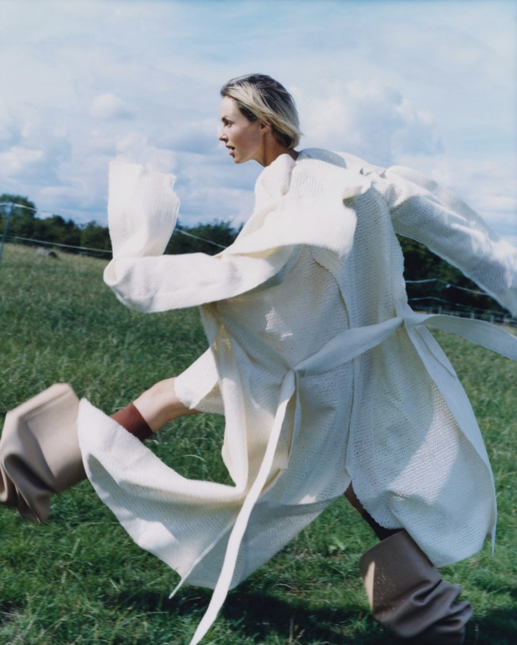 Edie-Campbell-by-Laura-Jane-Coulson-WSJ-October-2025-9.png