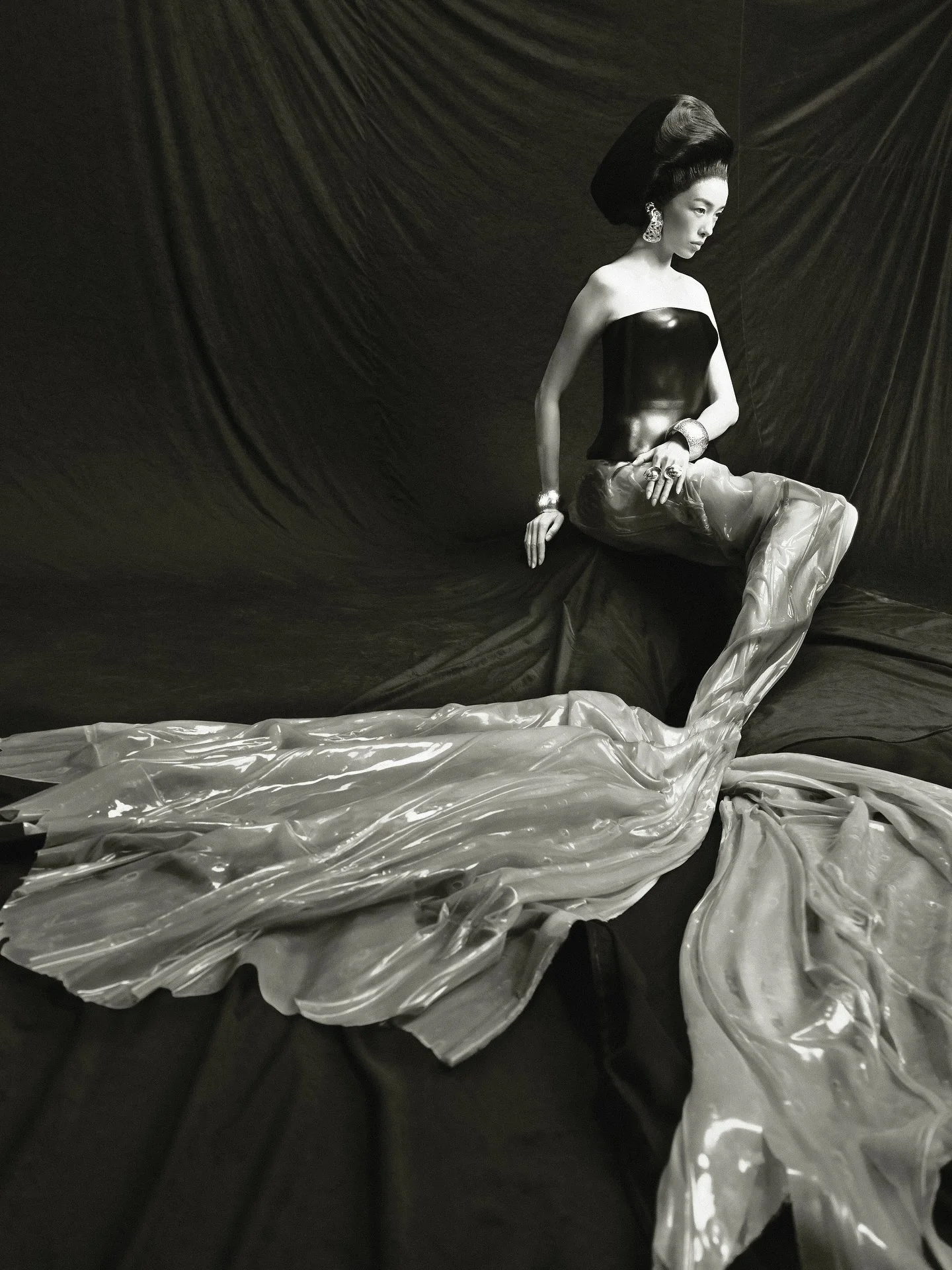 FeiFei-Sun-by-Zhong-Lin-System-Magazine-24-4.jpg