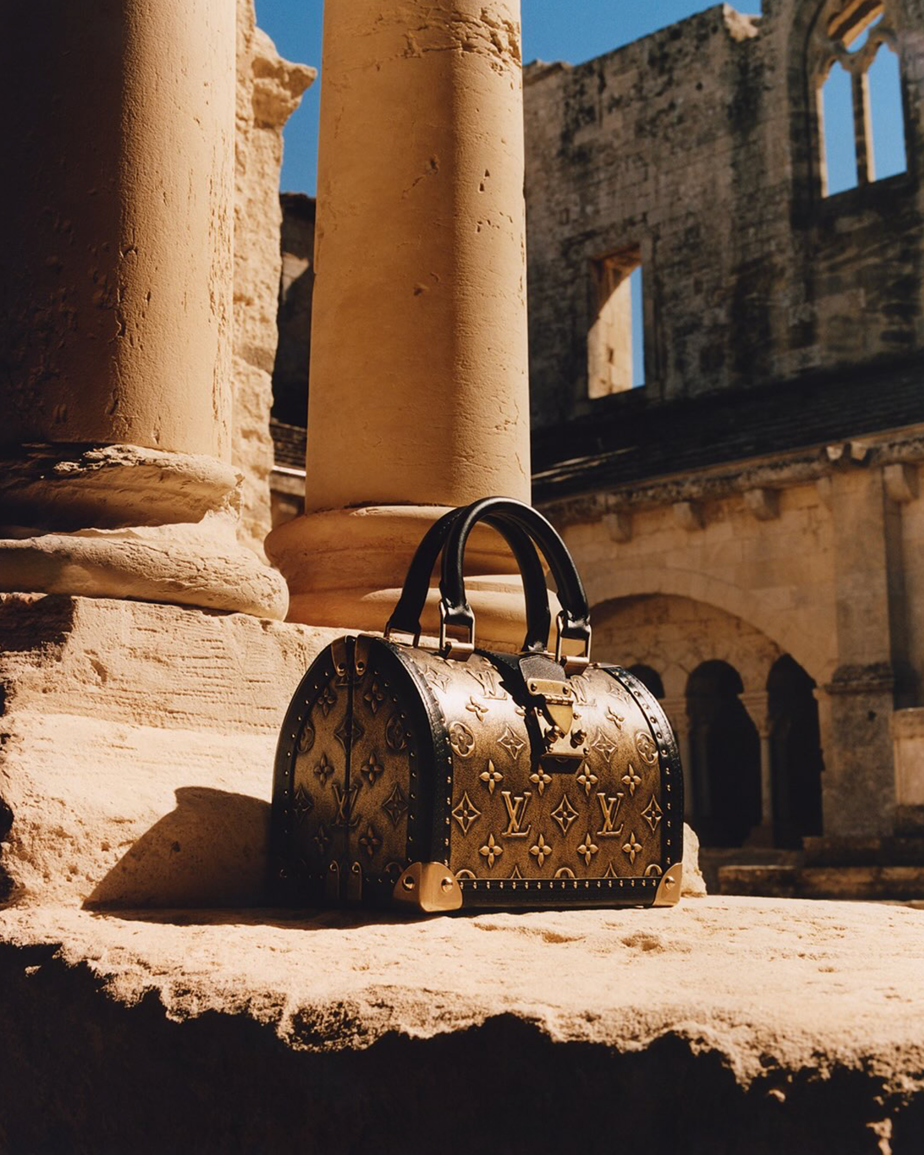 Louis-Vuitton-Cruise-2026-Campaign-by-Jamie-Hawkesworth-16.png