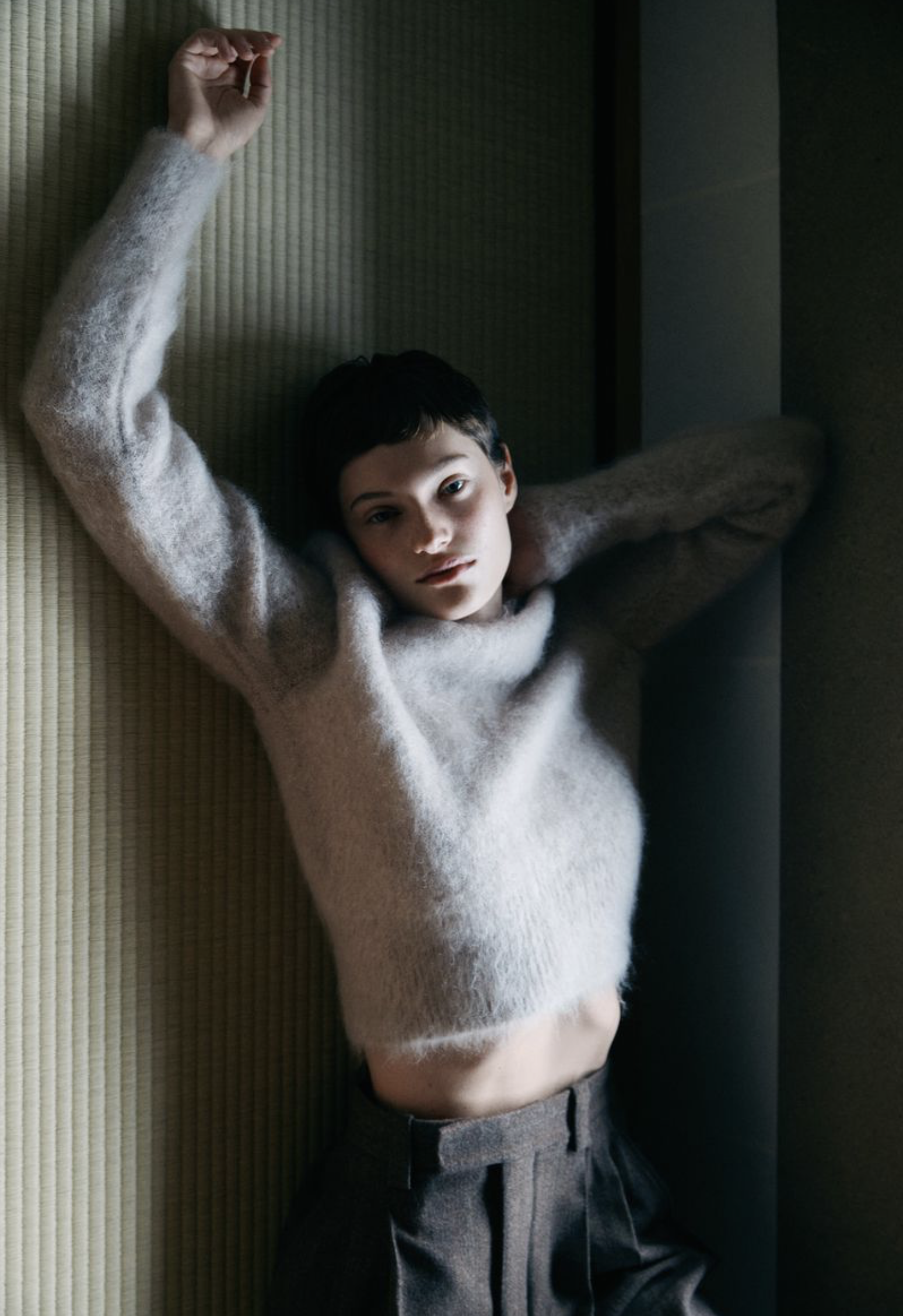 Greta-Hofer-by-Ina-Levy-Vogue-Poland-November-2025-15.png