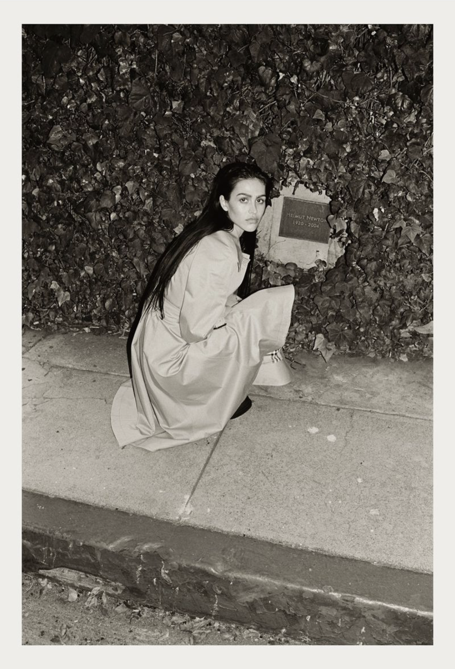 Amelia-Gray-in-Burberry-by-Quentin-De-Briey-Travel-Almanac-12.png