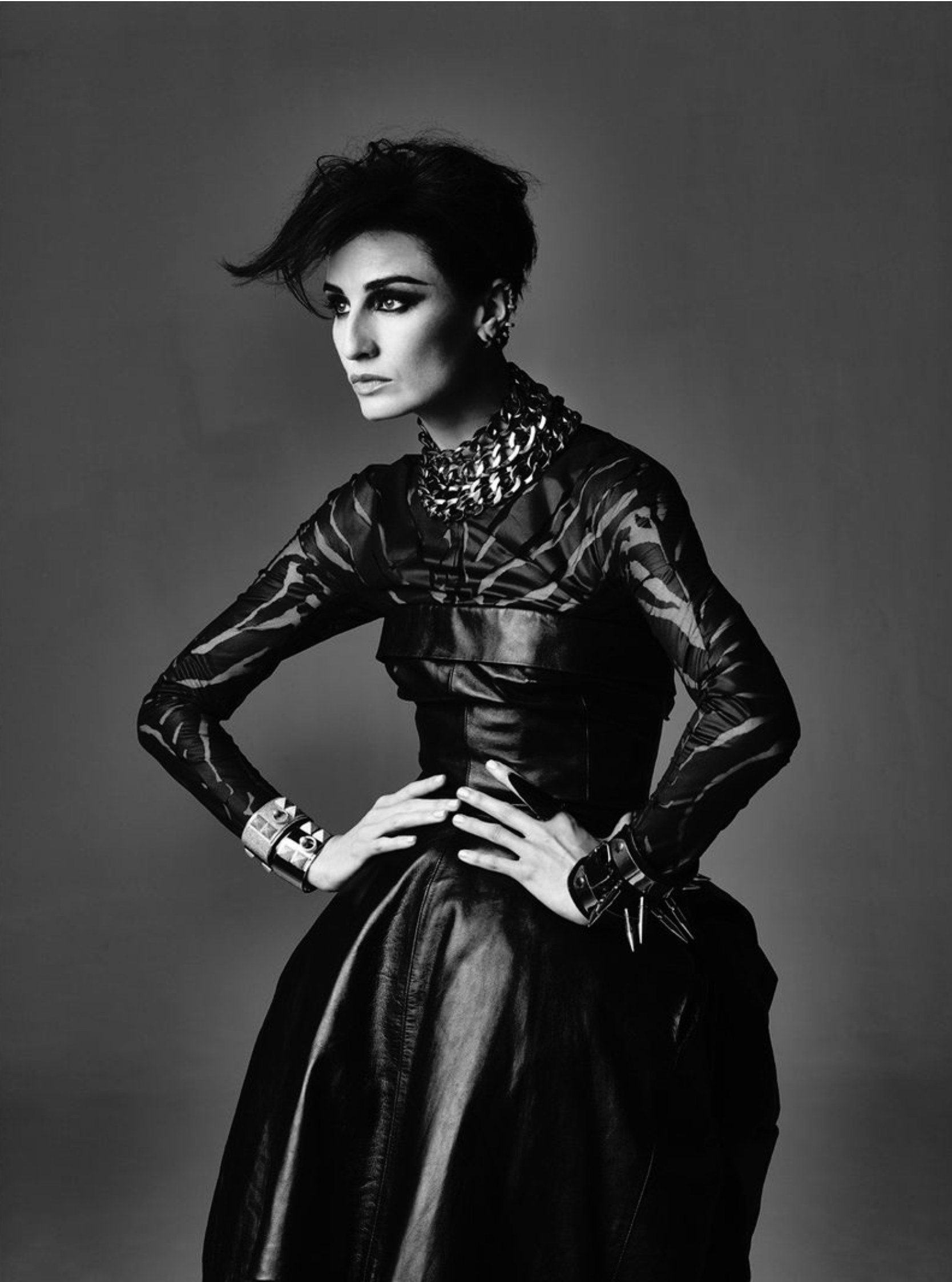 Erin-O-Connor-by-Simon-Procter-Stiletto-September-2013-5.png