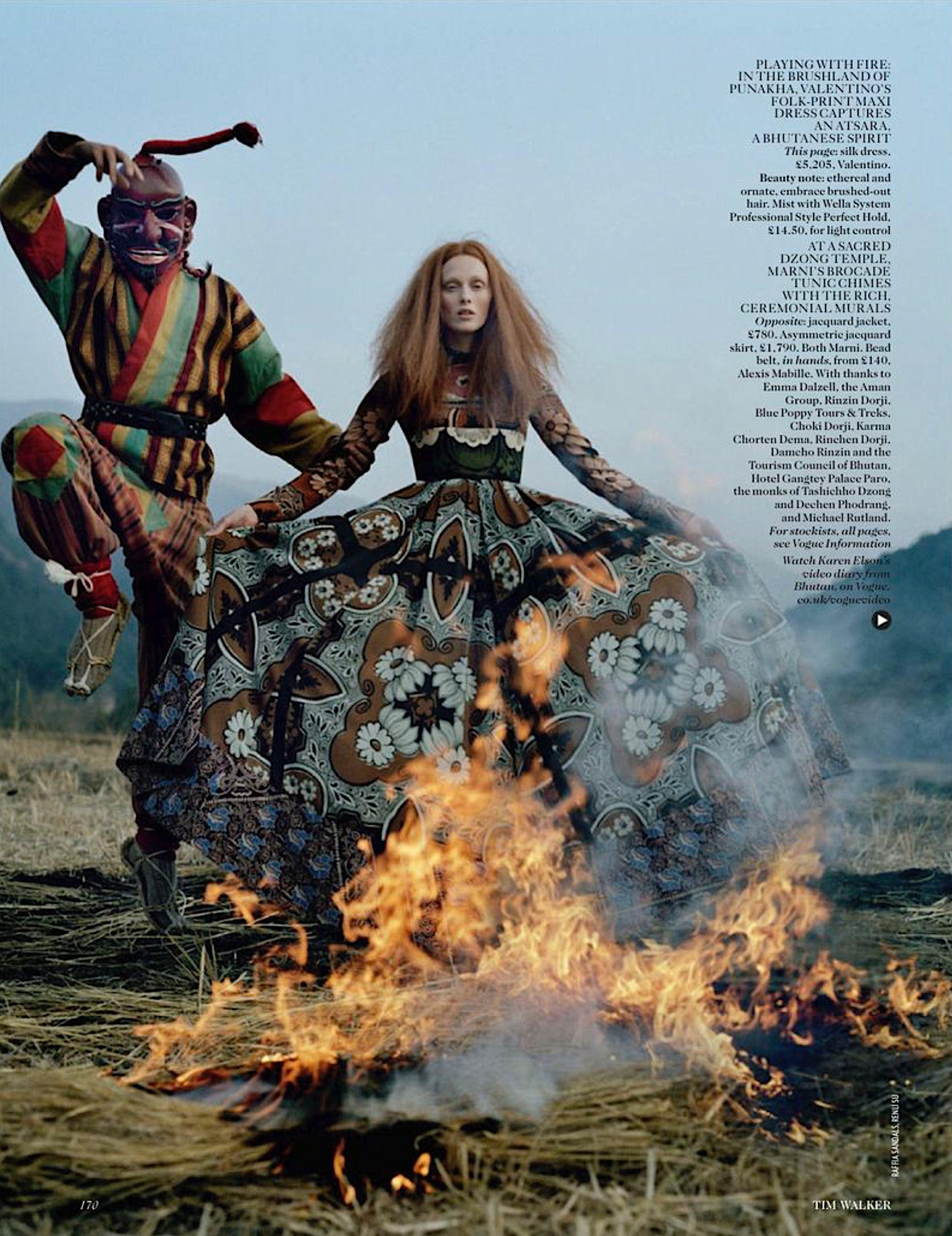 Karen-Elson-by-Tim-Walker-Vogue-UK-May-2015-15.png