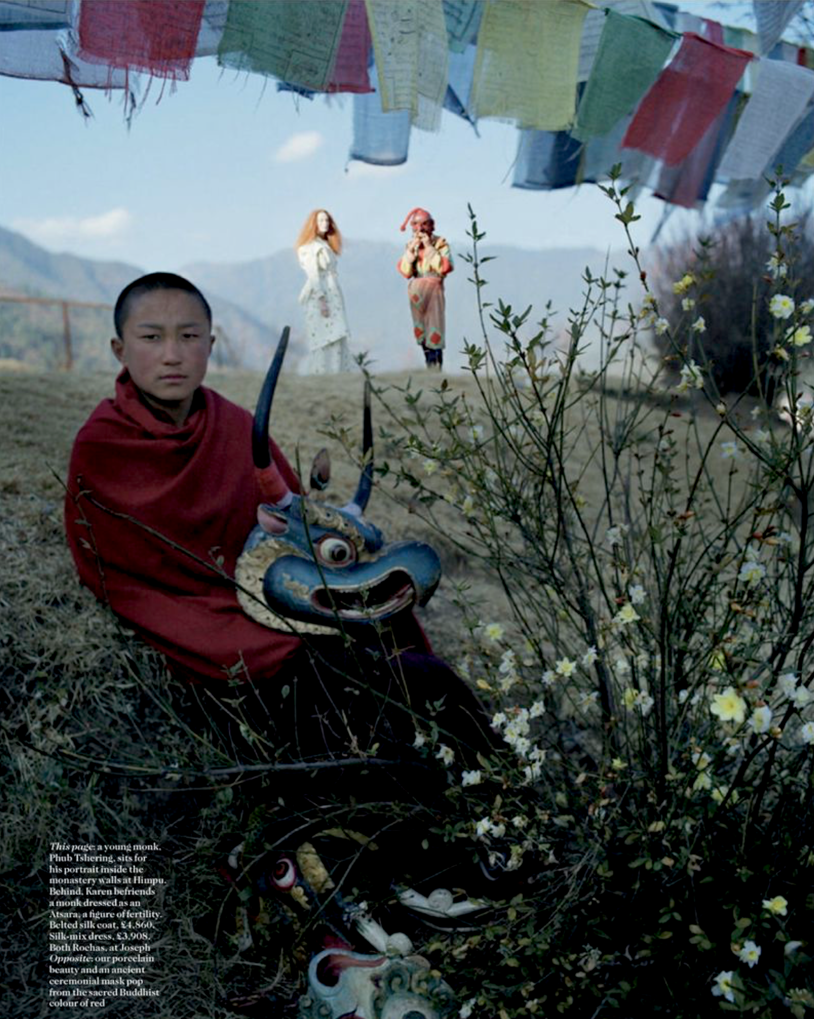 Karen-Elson-by-Tim-Walker-Vogue-UK-May-2015-12.png