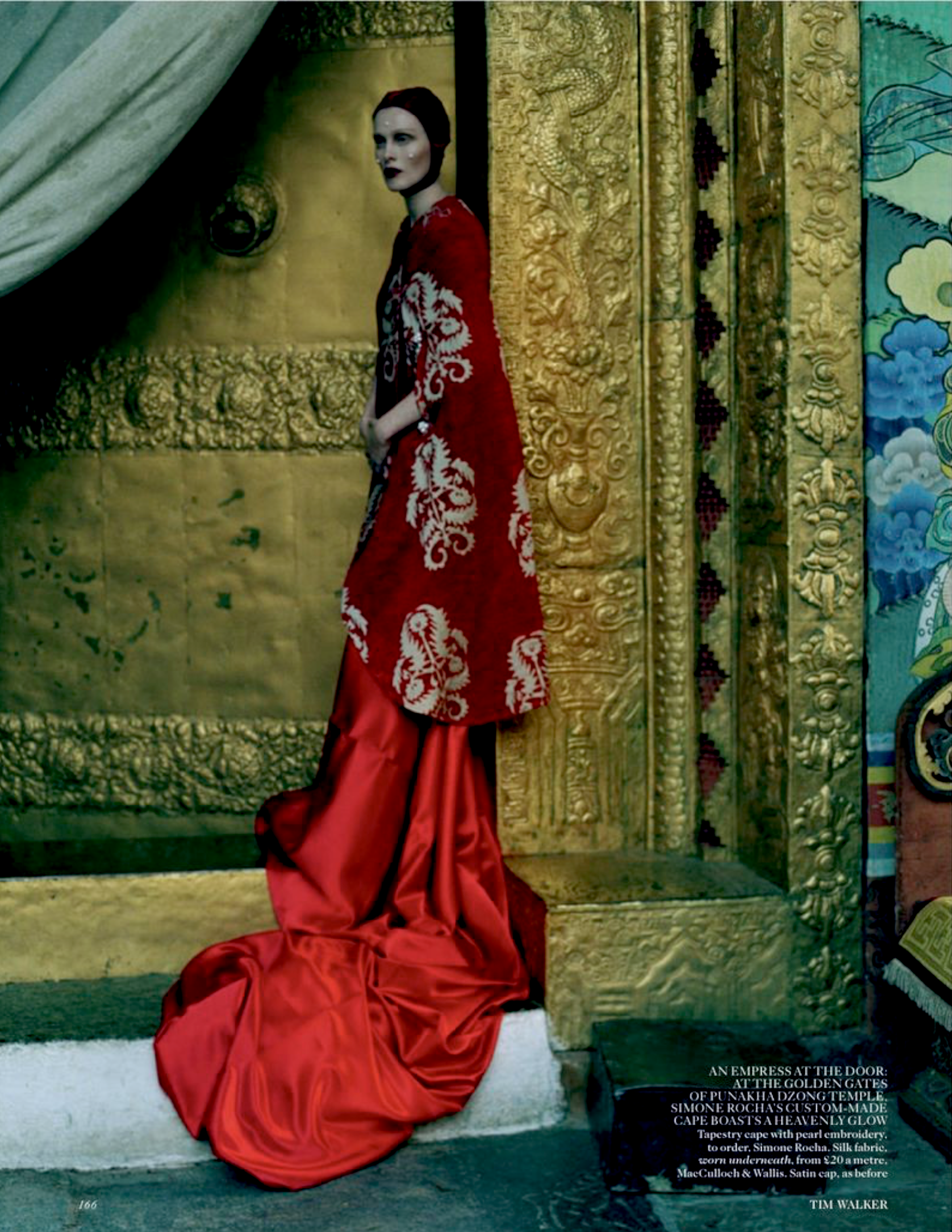 Karen-Elson-by-Tim-Walker-Vogue-UK-May-2015-19.png