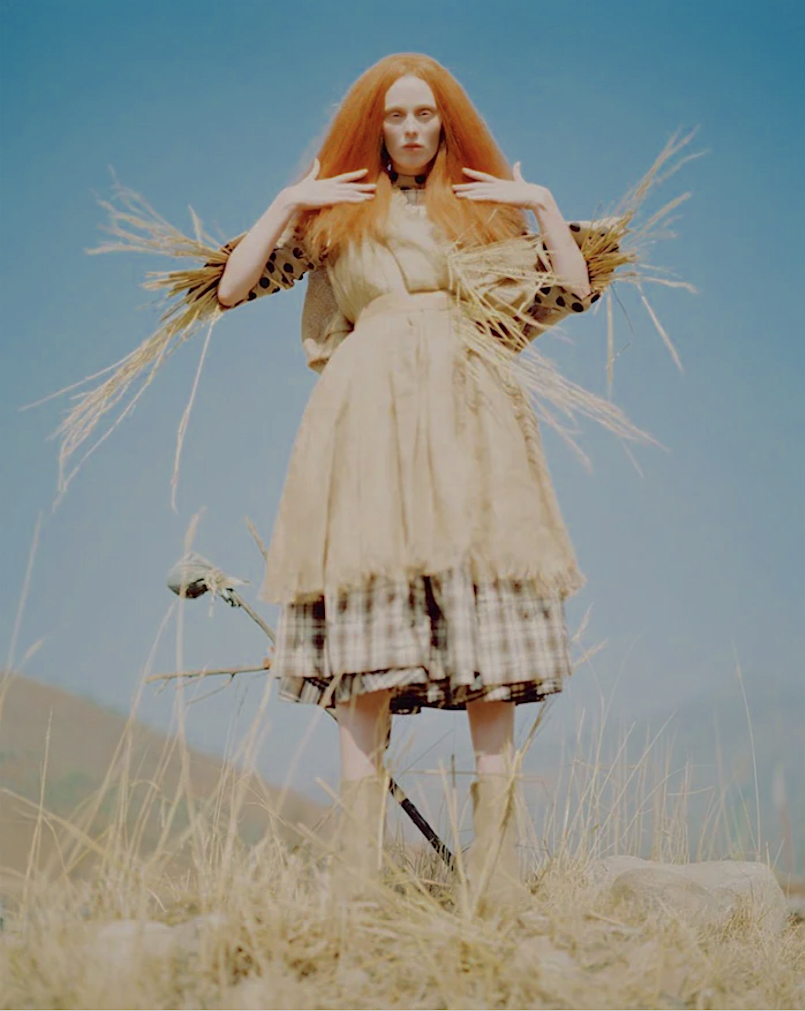 Karen-Elson-by-Tim-Walker-Vogue-UK-May-2015-32.png