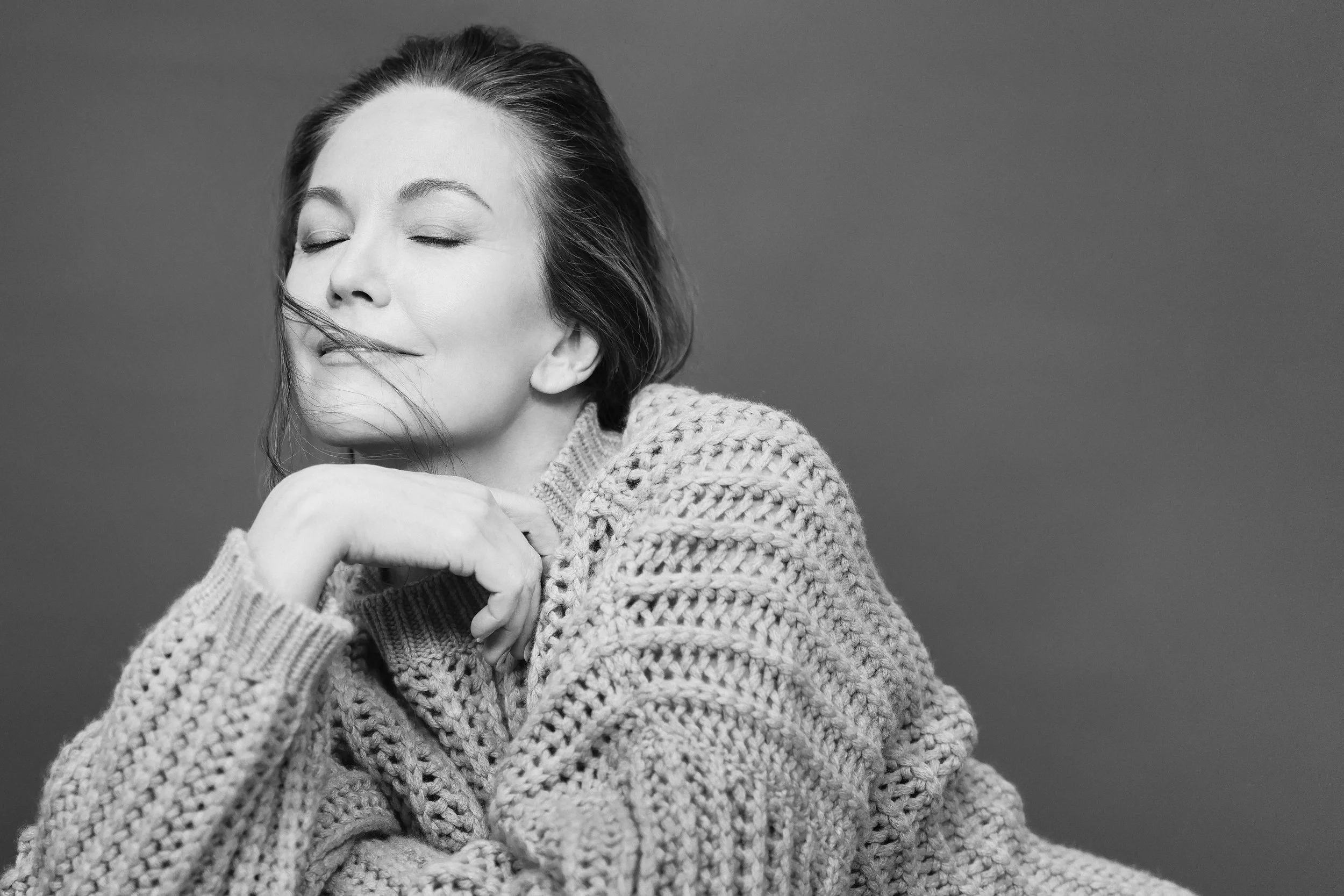 Diane-Lane-by-Gavin-Bond-Flaunt-Magazine-Issue-201-2025-11.jpg
