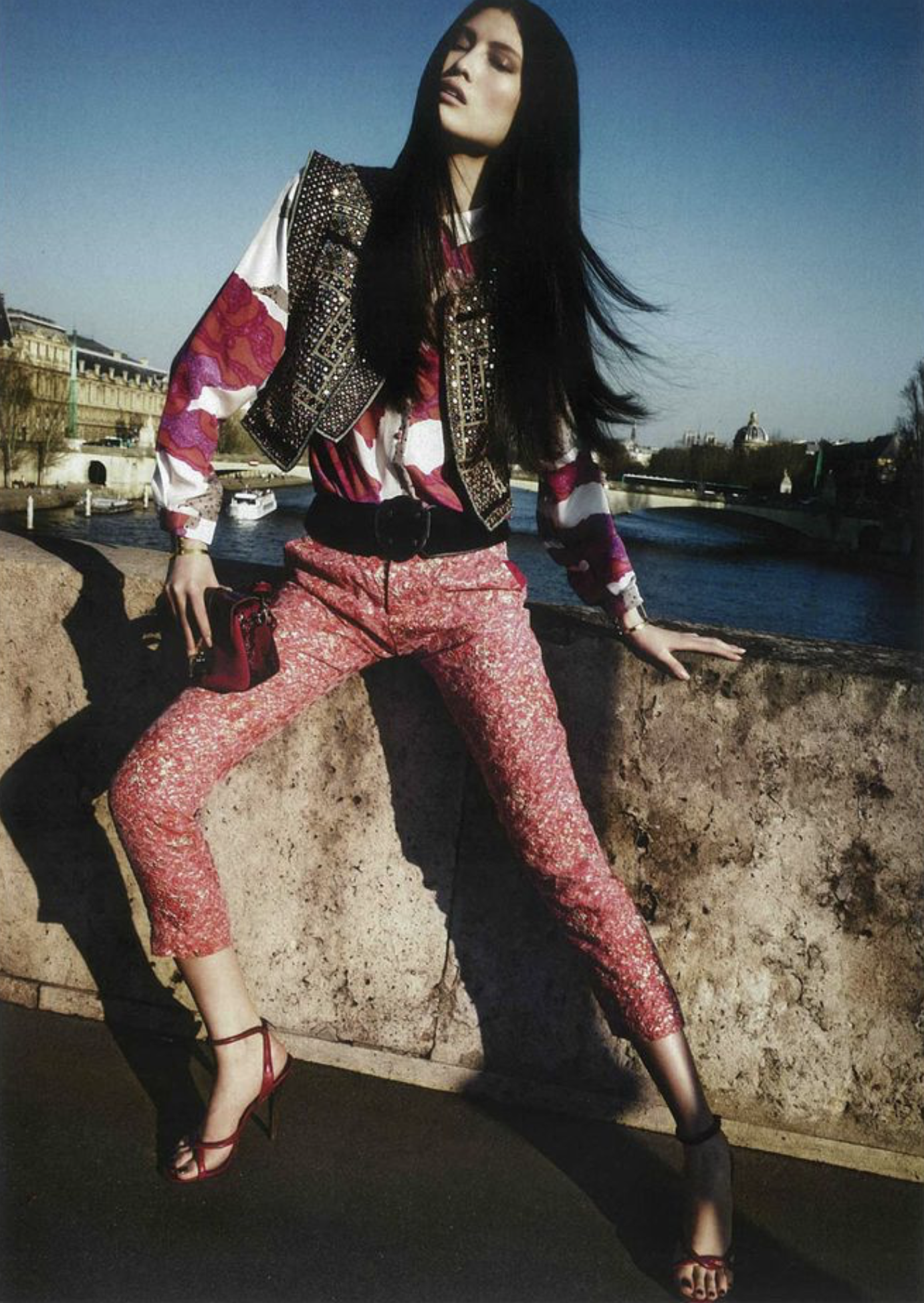 Sui-He-by-Cedric-Buchet-Vogue-China-June-2012-Exotic-Chic-10.png