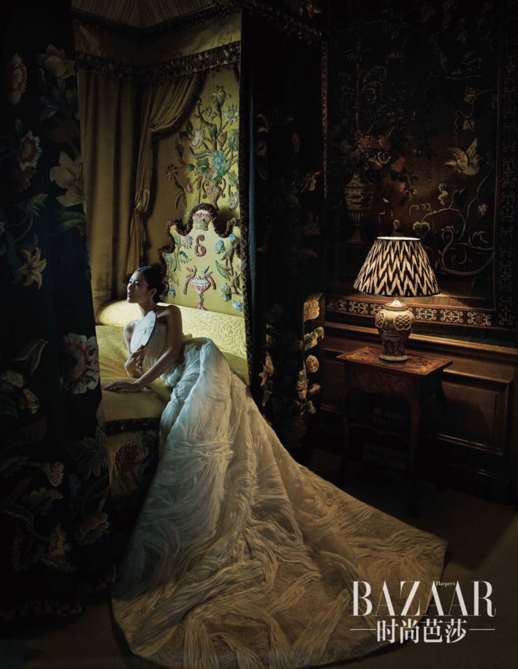 Liu-Wen-by-Sun-Jun-Harpers-Bazaar-China-December-2015-19.png