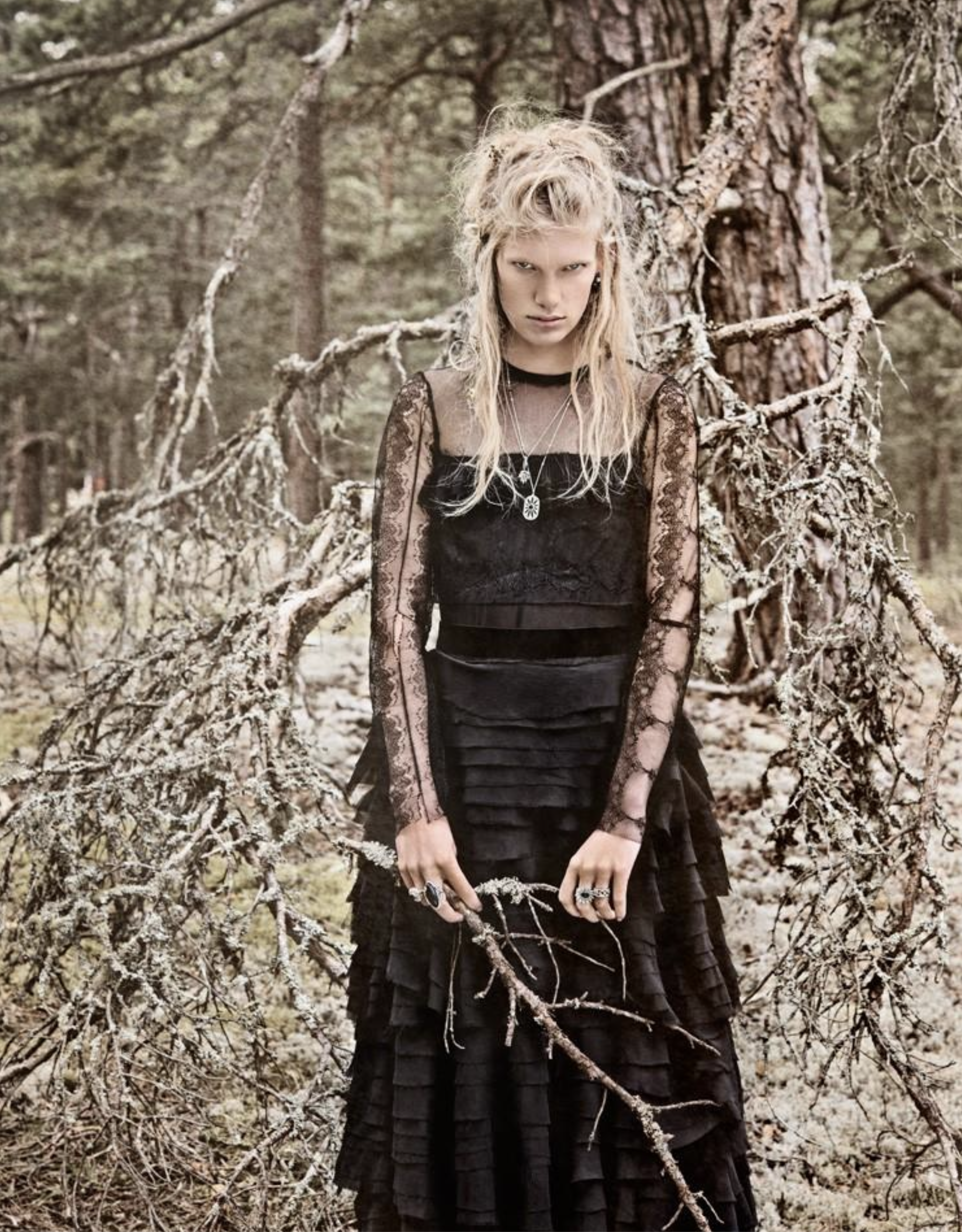 Fairytale: Ilse-de-Boer-by-Carl-Bengtsson-Elle-Germany-November-2013-1.png